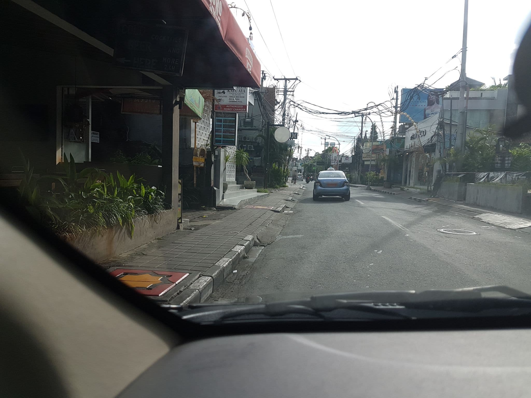 Street view near Villa Mahalini Kayu Aya, Legian