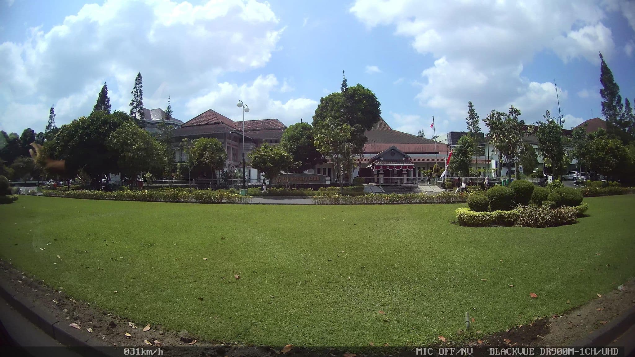 Street view near University Club Hotel - UGM, Yogyakarta — © kaart_1 (CC BY-SA · Mapillary)