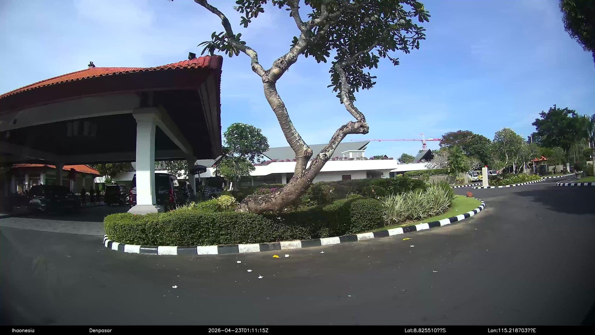 Street view near Hilton Bali Resort, Nusa Dua — © Kaart---RIGHT (CC BY-SA · Mapillary)