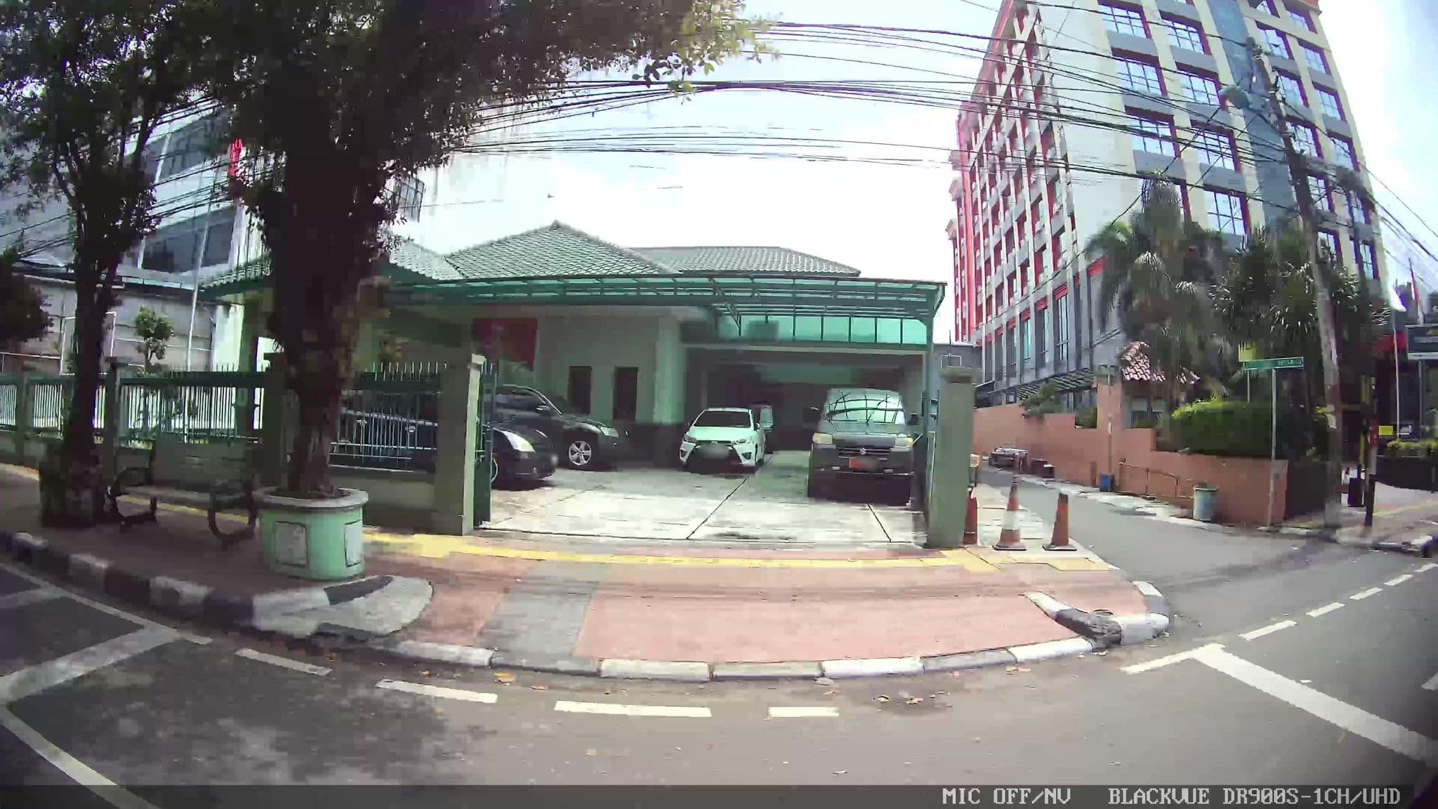 Street view near Asyana Kemayoran Jakarta, Jakarta — © Kaart---LEFT (CC BY-SA · Mapillary)