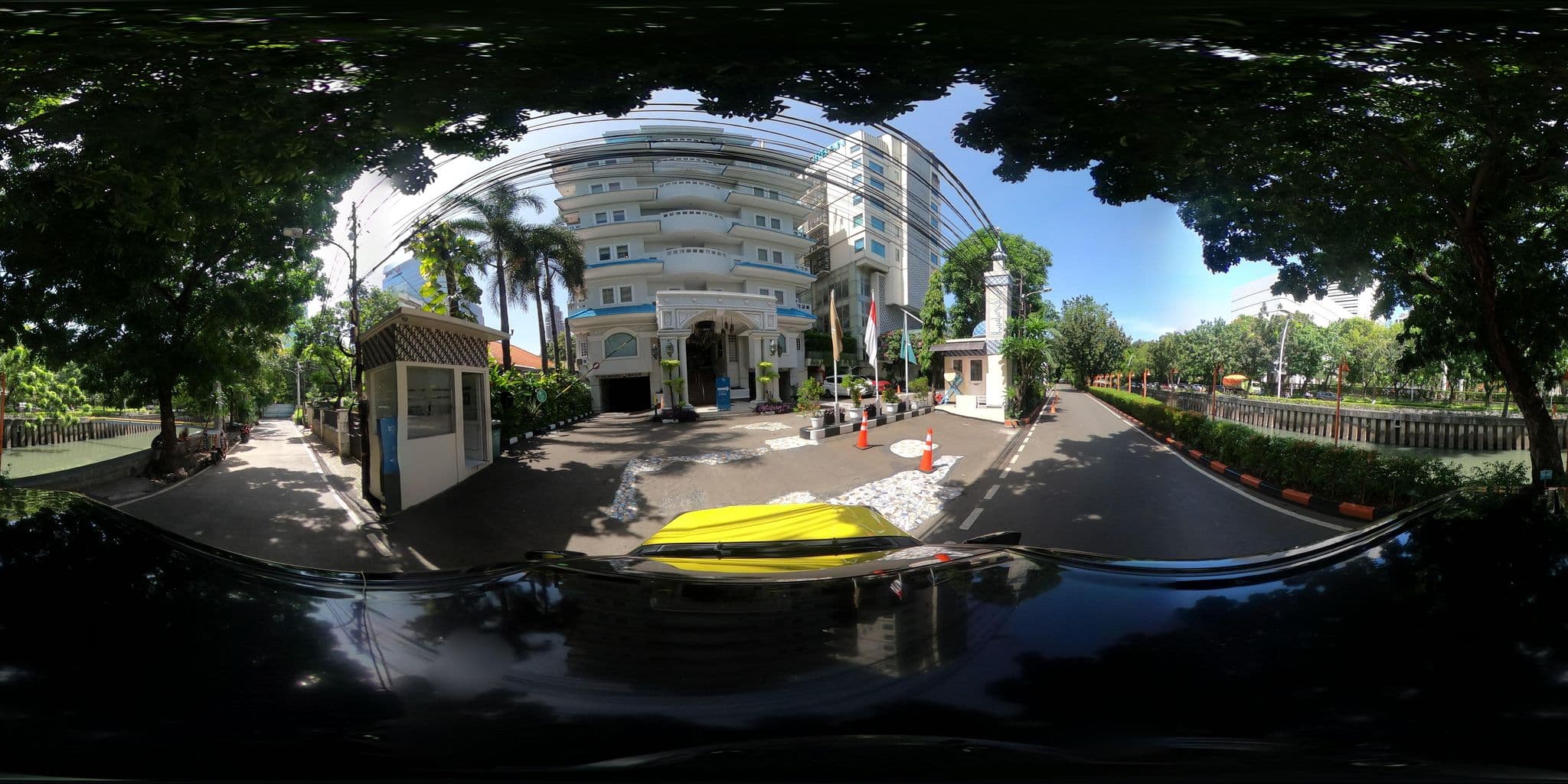 Street view near 1O1 URBAN Jakarta Thamrin, Jakarta