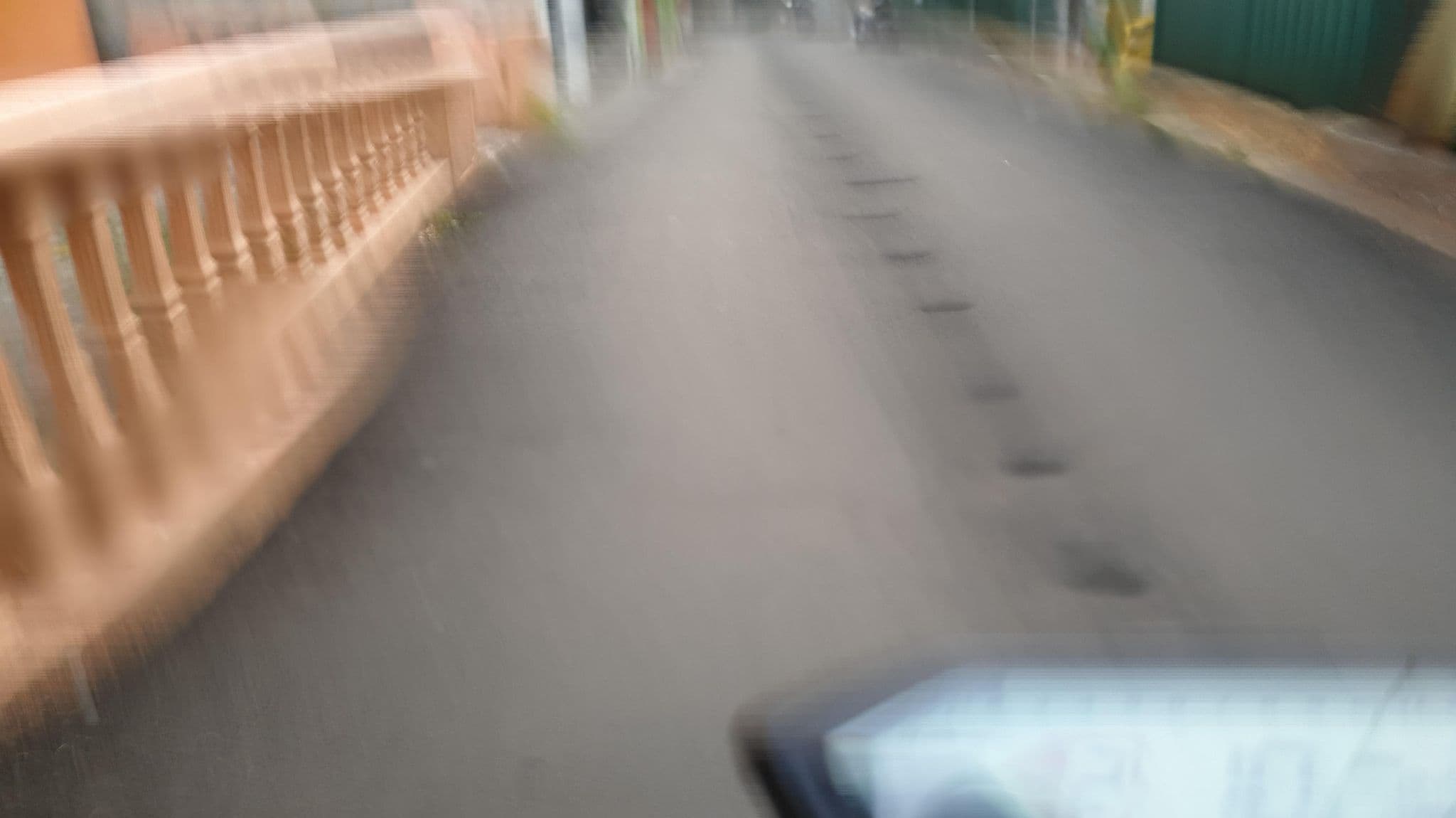 Street view near Wisma Vionita, Depok — © Kaart_Local (CC BY-SA · Mapillary)