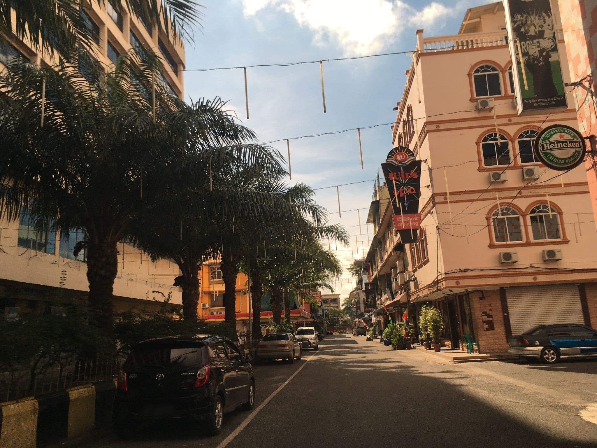Street view near Harmoni, Batam — © david09 (CC BY-SA · Mapillary)
