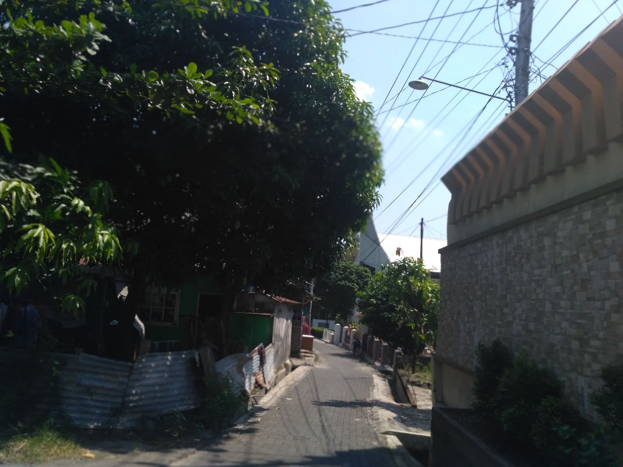 Street view near Ibrahim Simpang Lima Syariah Hotel, Semarang — © nicolas_samosir (CC BY-SA · Mapillary)