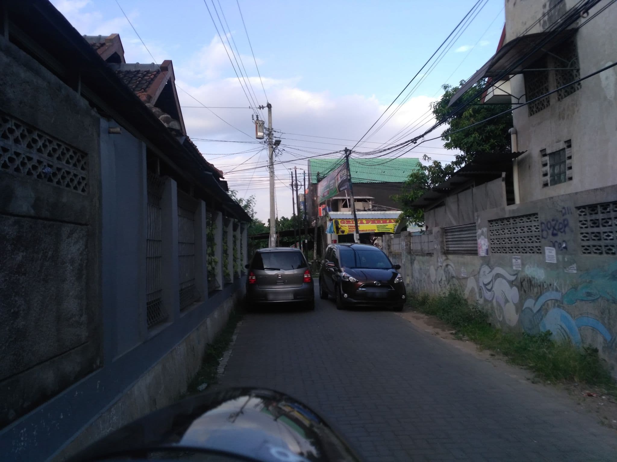 Street view near Hotel Gardenia, Melati — © dina_permata (CC BY-SA · Mapillary)