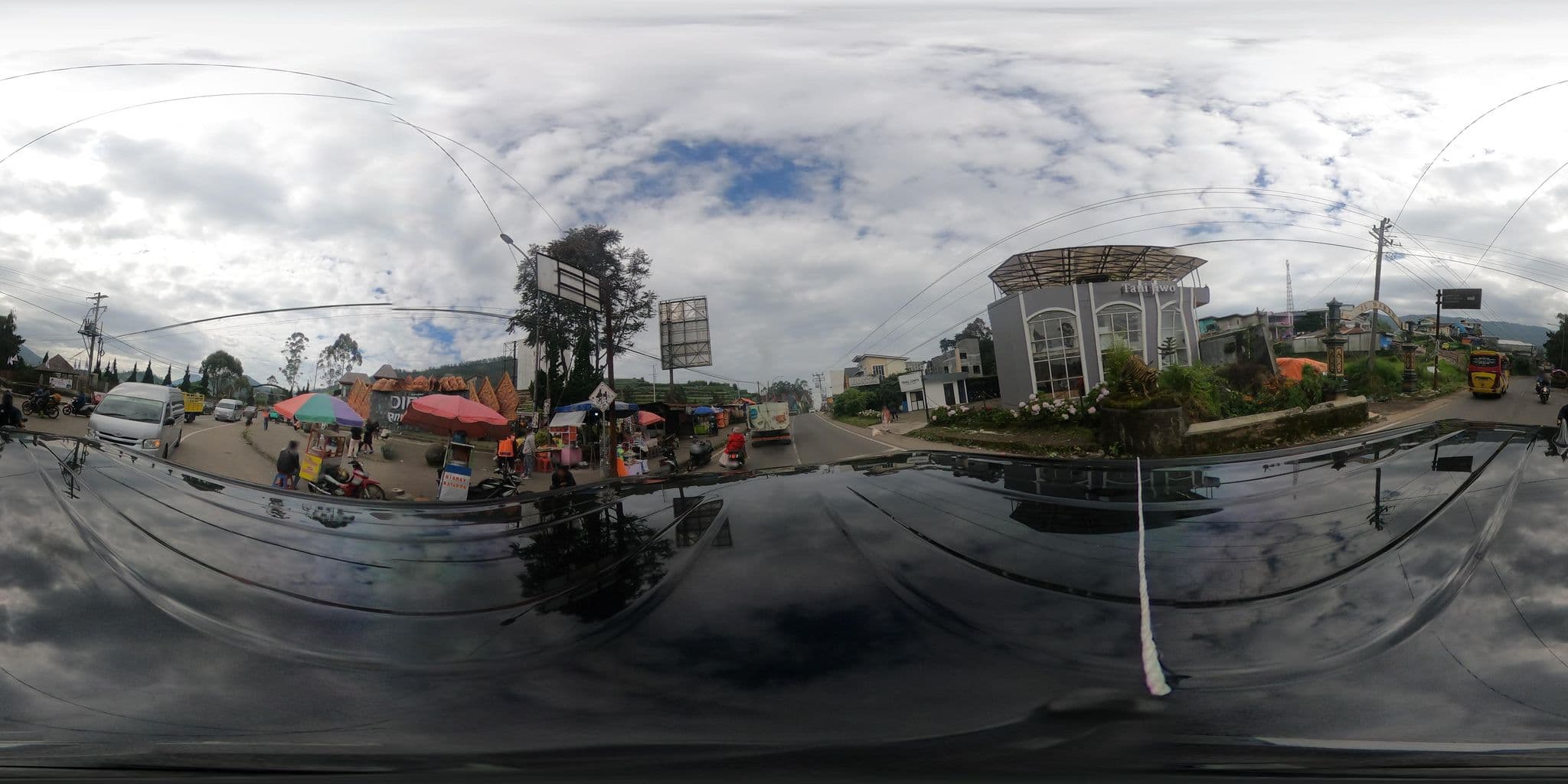 Street view near Tani Jiwo Hostel, Wonosobo — © rgtm_ryuiki (CC BY-SA · Mapillary)