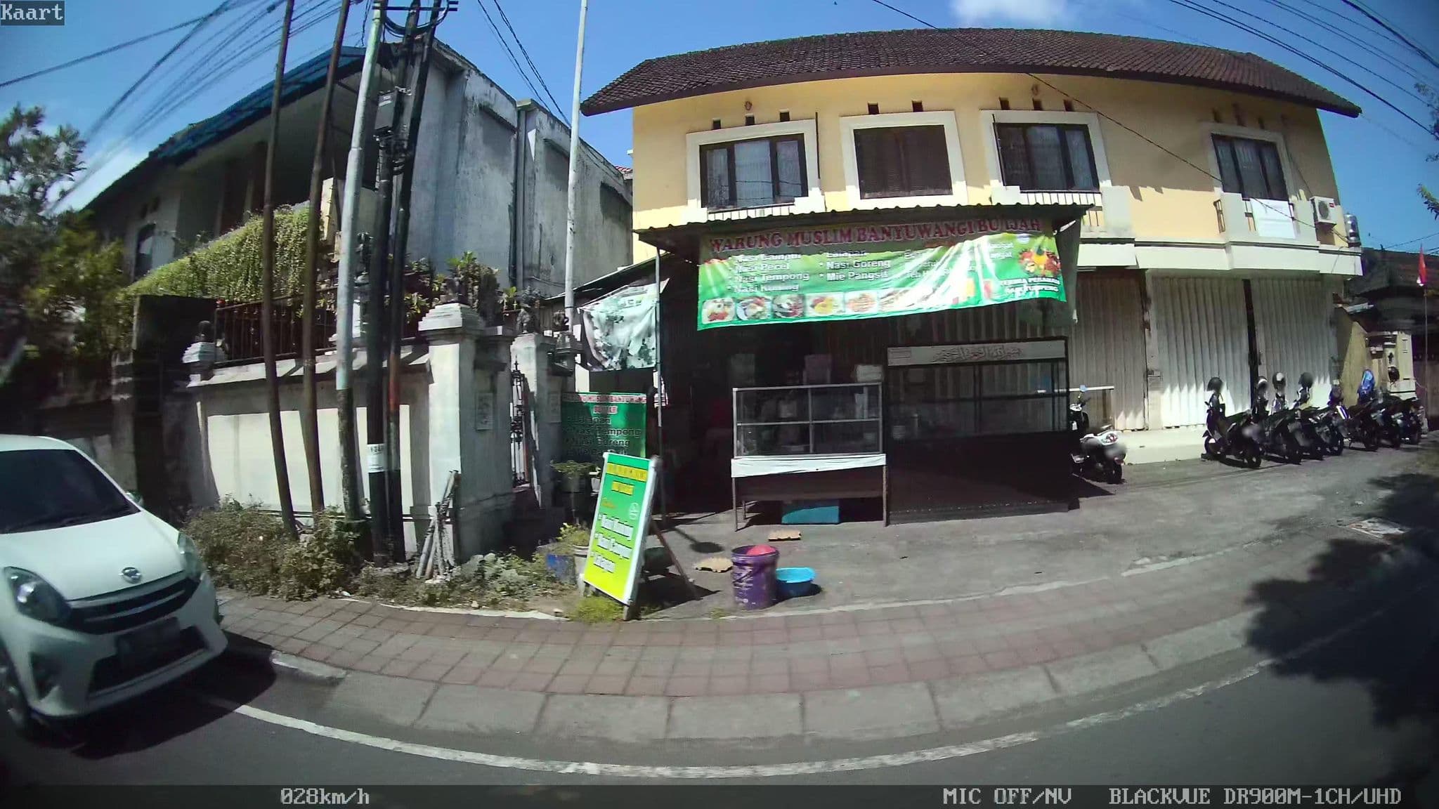 Street view near Hotel Catur Adiputra, Denpasar