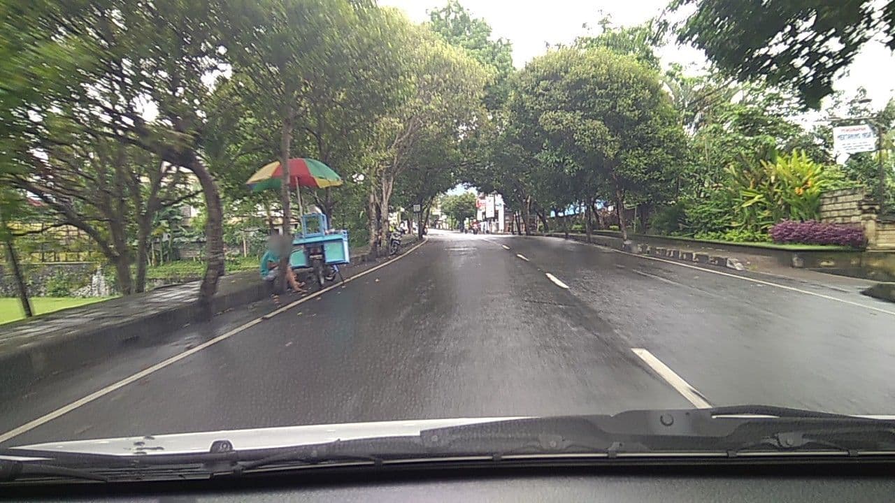 Street view near Penginapan Merthaning Yasa, Amlapura city — © rodionoff (CC BY-SA · Mapillary)