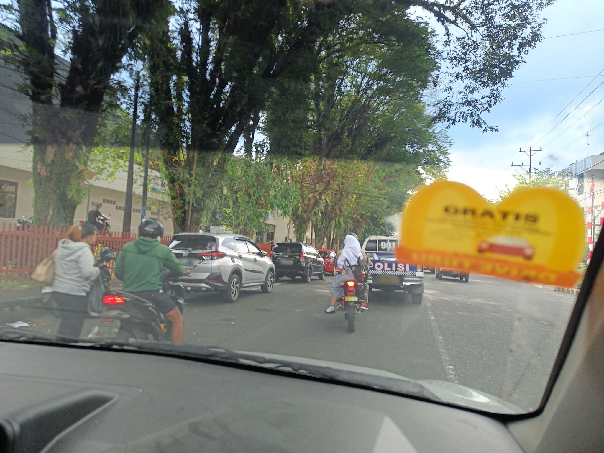 Street view near Hotel, Manado