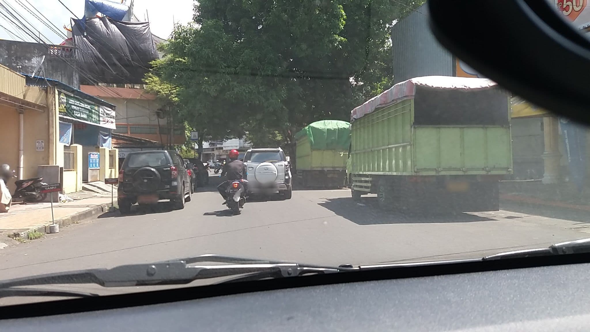 Street view near Penginapan Anda, Manado