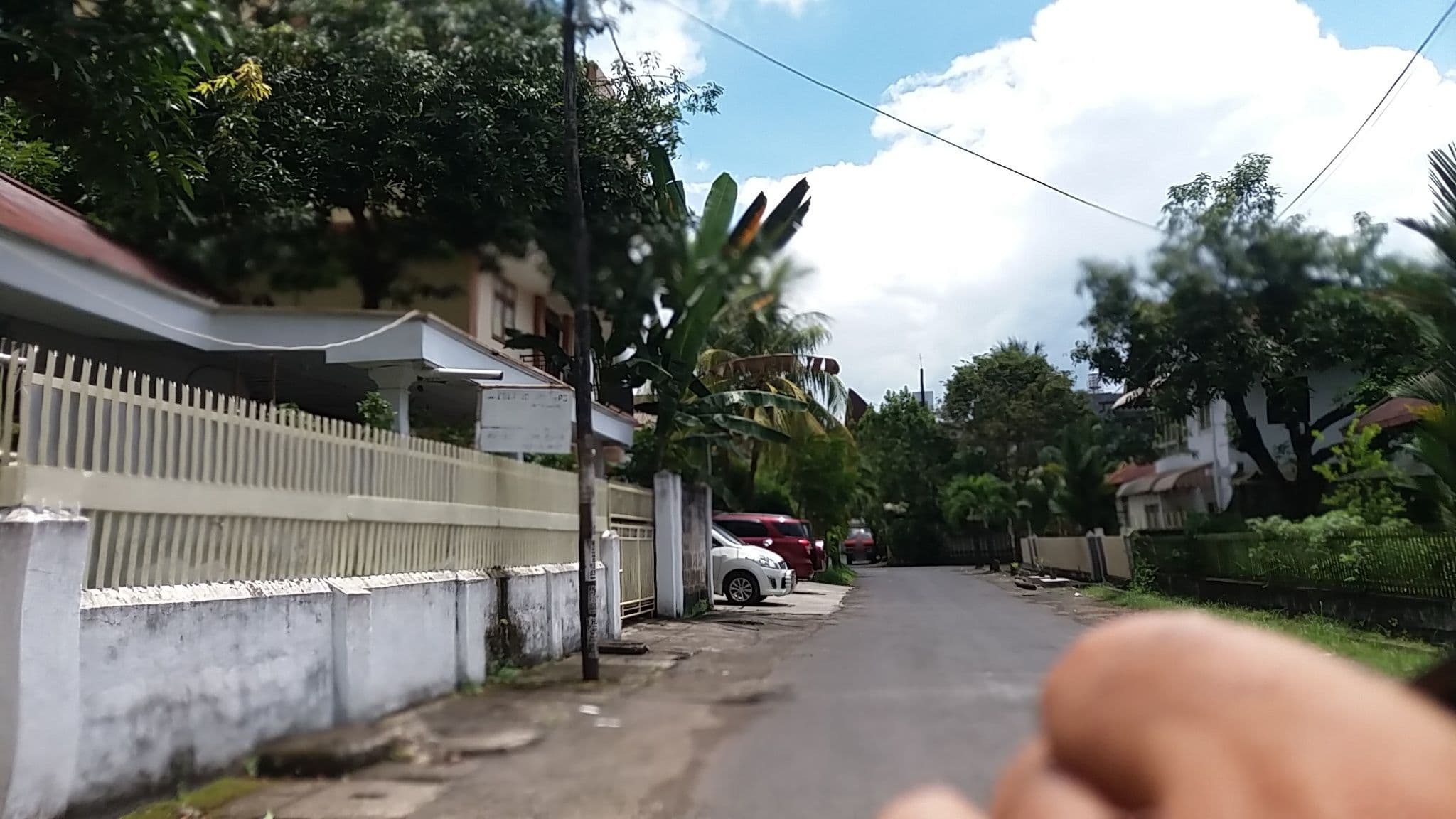 Street view near KOS KELUARGA WAGIU AWUNDATU, Manado