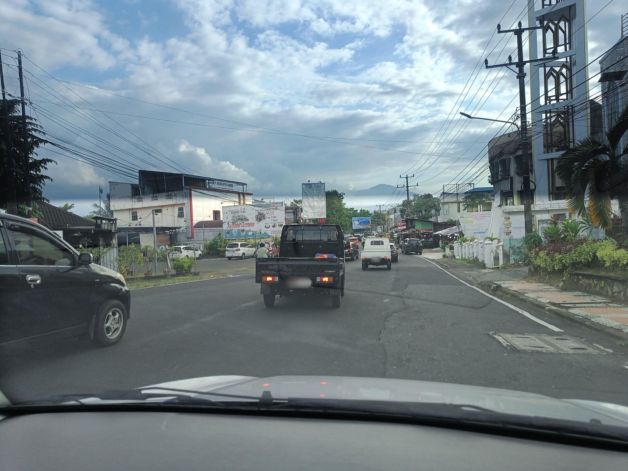 Street view near OYO 2217 Galaxy Hotel, Manado