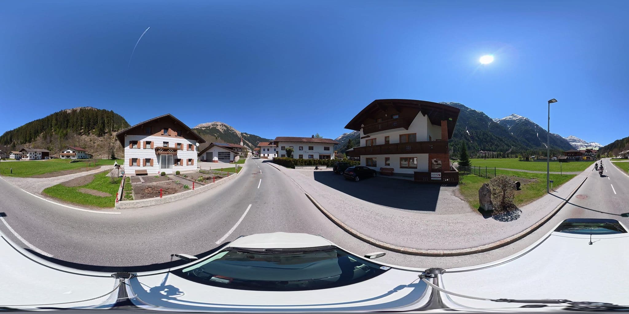 Street view near Sonnenschein, Pettneu