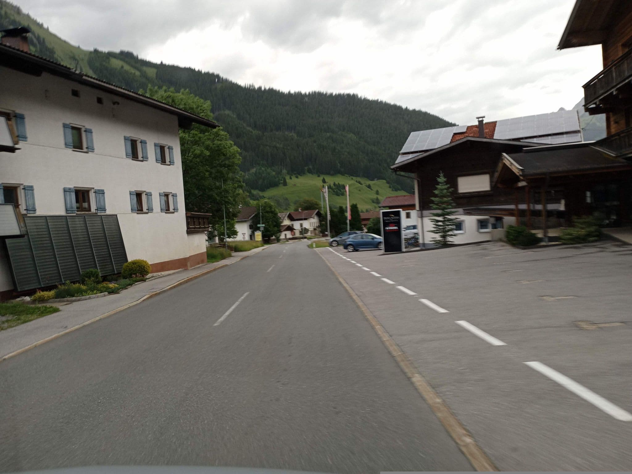 Street view near Apart Lukas, Pettneu — © atze02 (CC BY-SA · Mapillary)