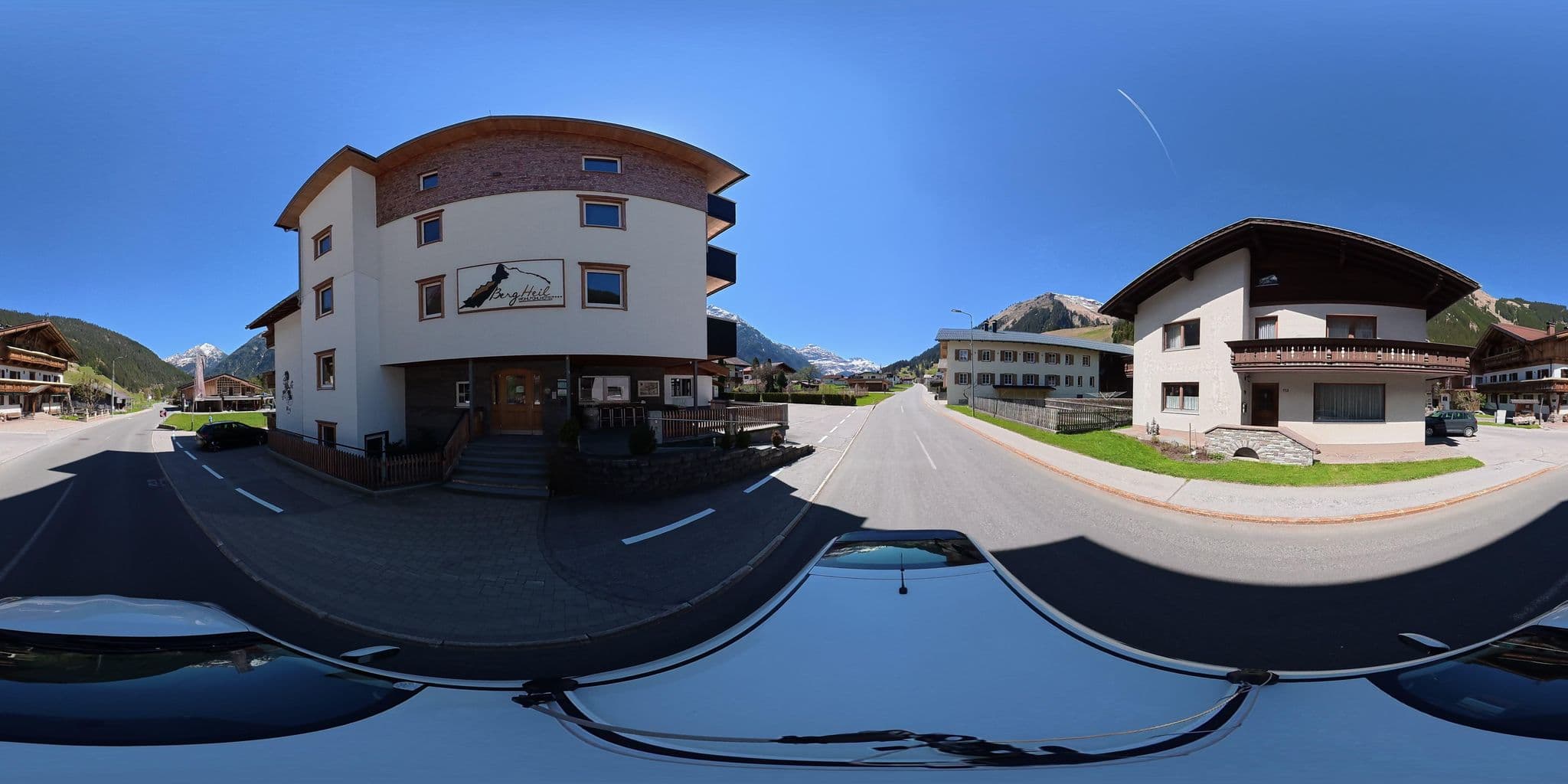 Street view near Wohlfühlhotel Berg Heil, Pettneu
