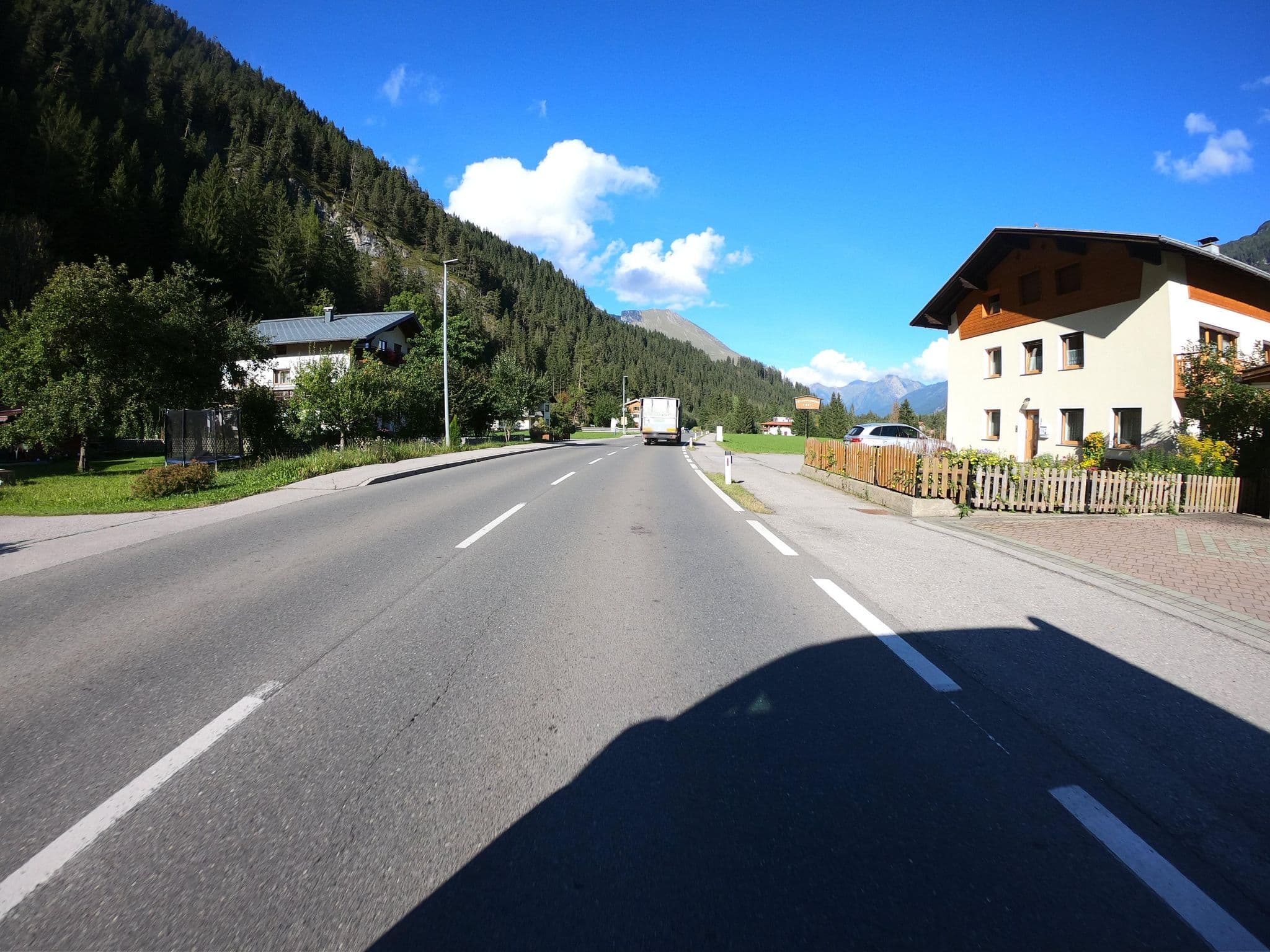 Street view near Heel, Pettneu
