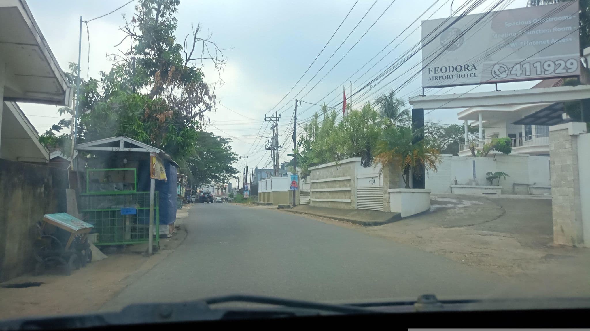 Street view near OYO 1282 Feodora Airport Hotel, Palembang — © Kaart_Local (CC BY-SA · Mapillary)