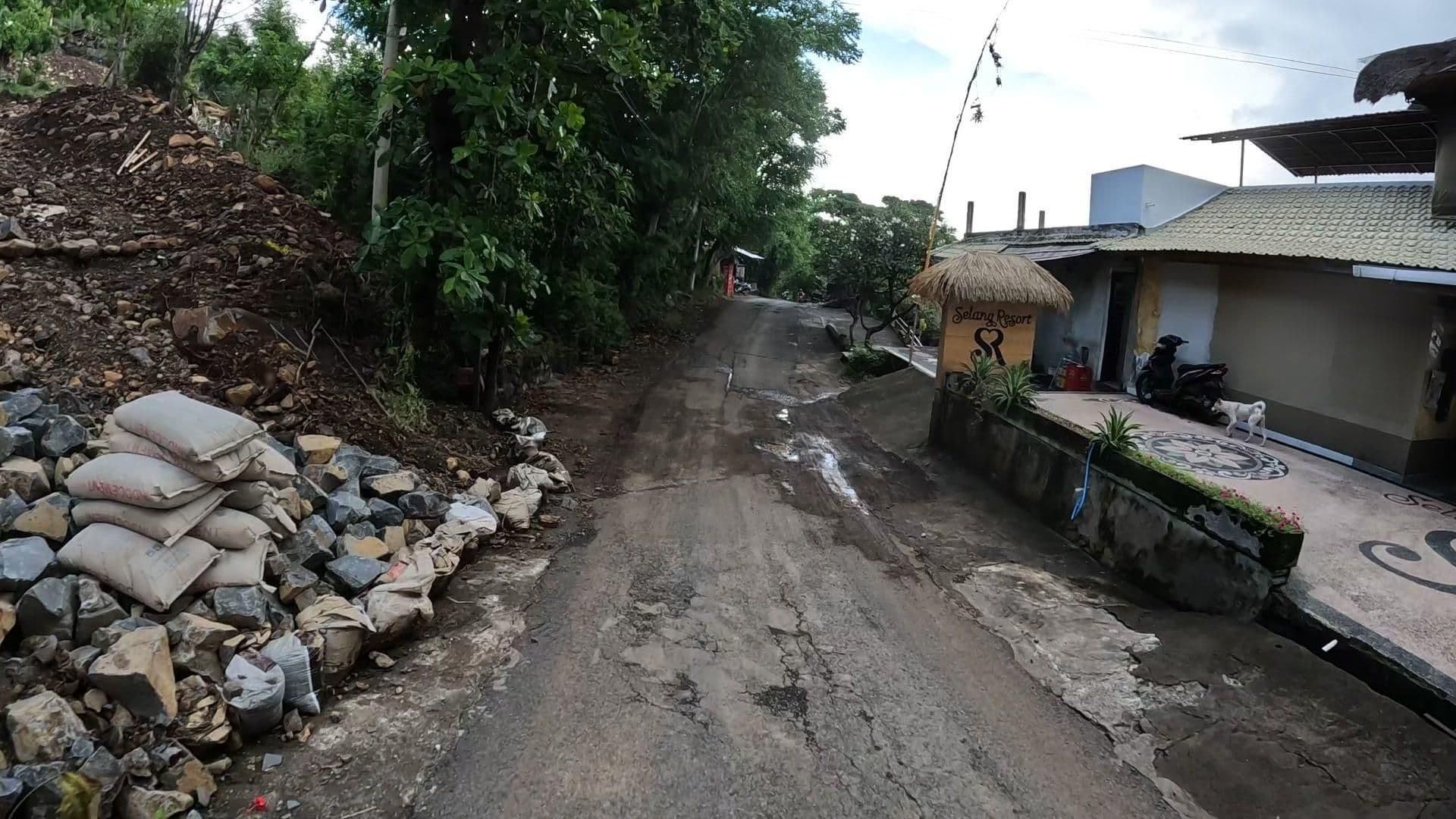 Street view near Selang Resort, Amlapura