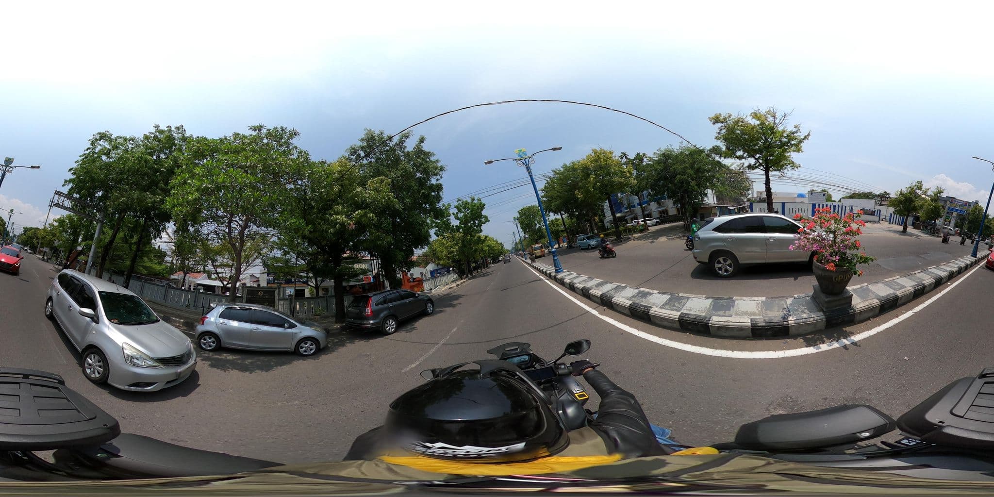 Street view near Hotel Dewanti, Cirebon — © Kaart_Local (CC BY-SA · Mapillary)