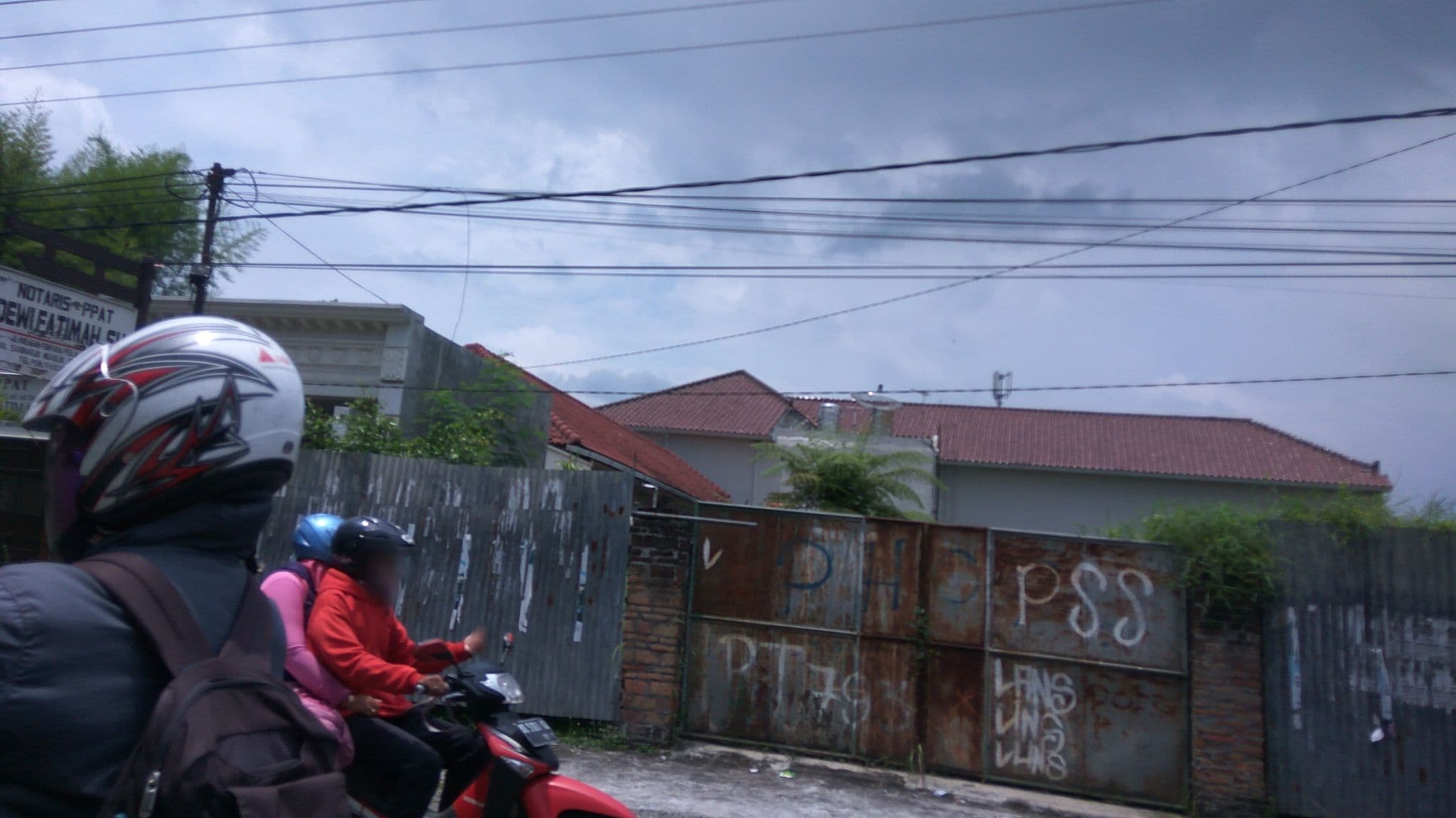 Street view near La Luna Resort, Melati