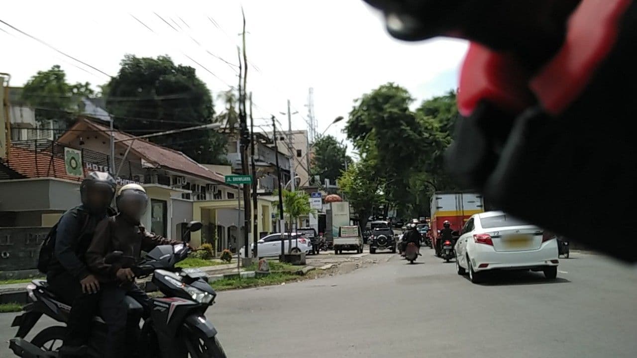 Street view near Hotel Royal Phoenix, Semarang