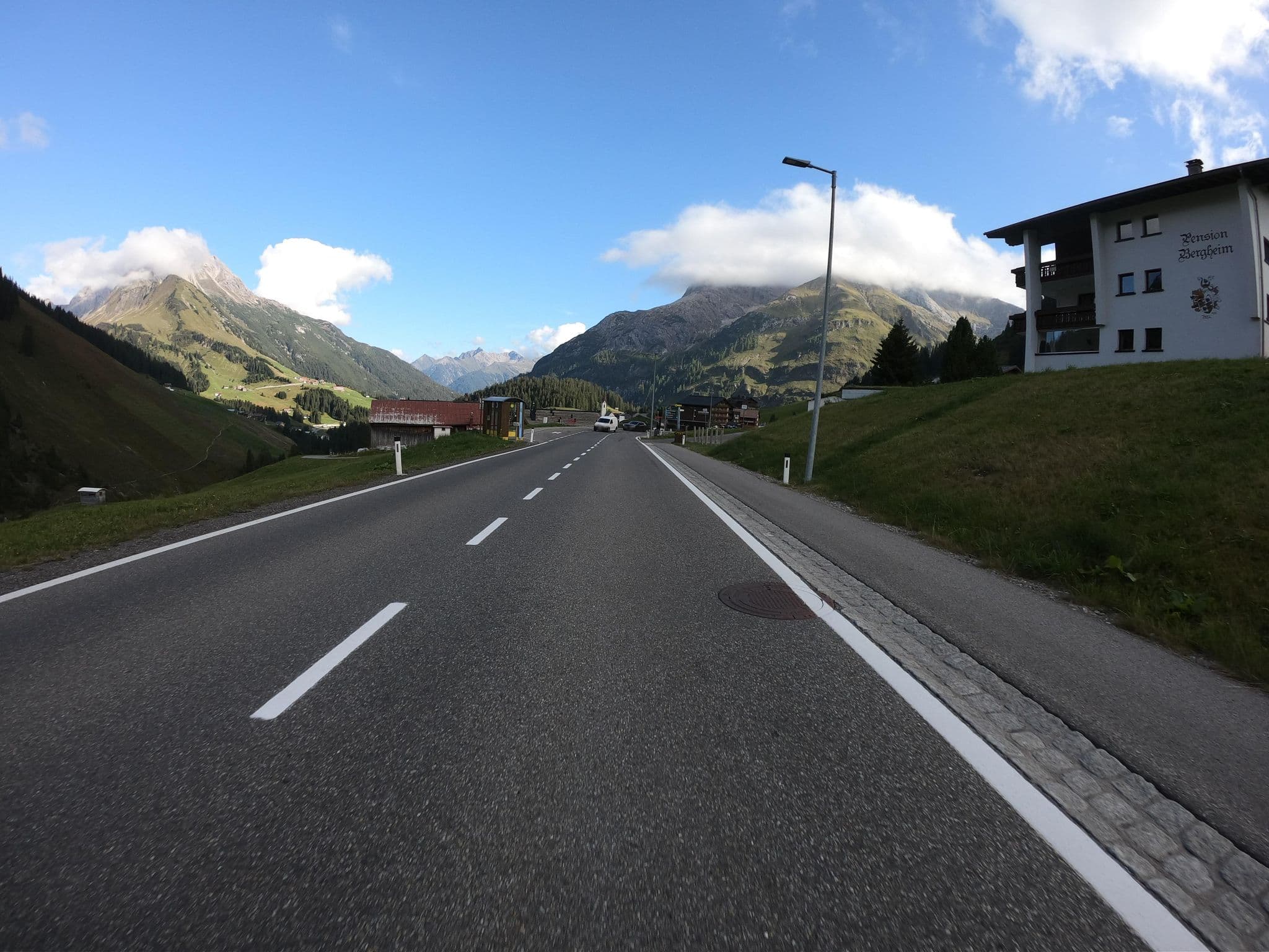 Street view near Bergheim, Lech