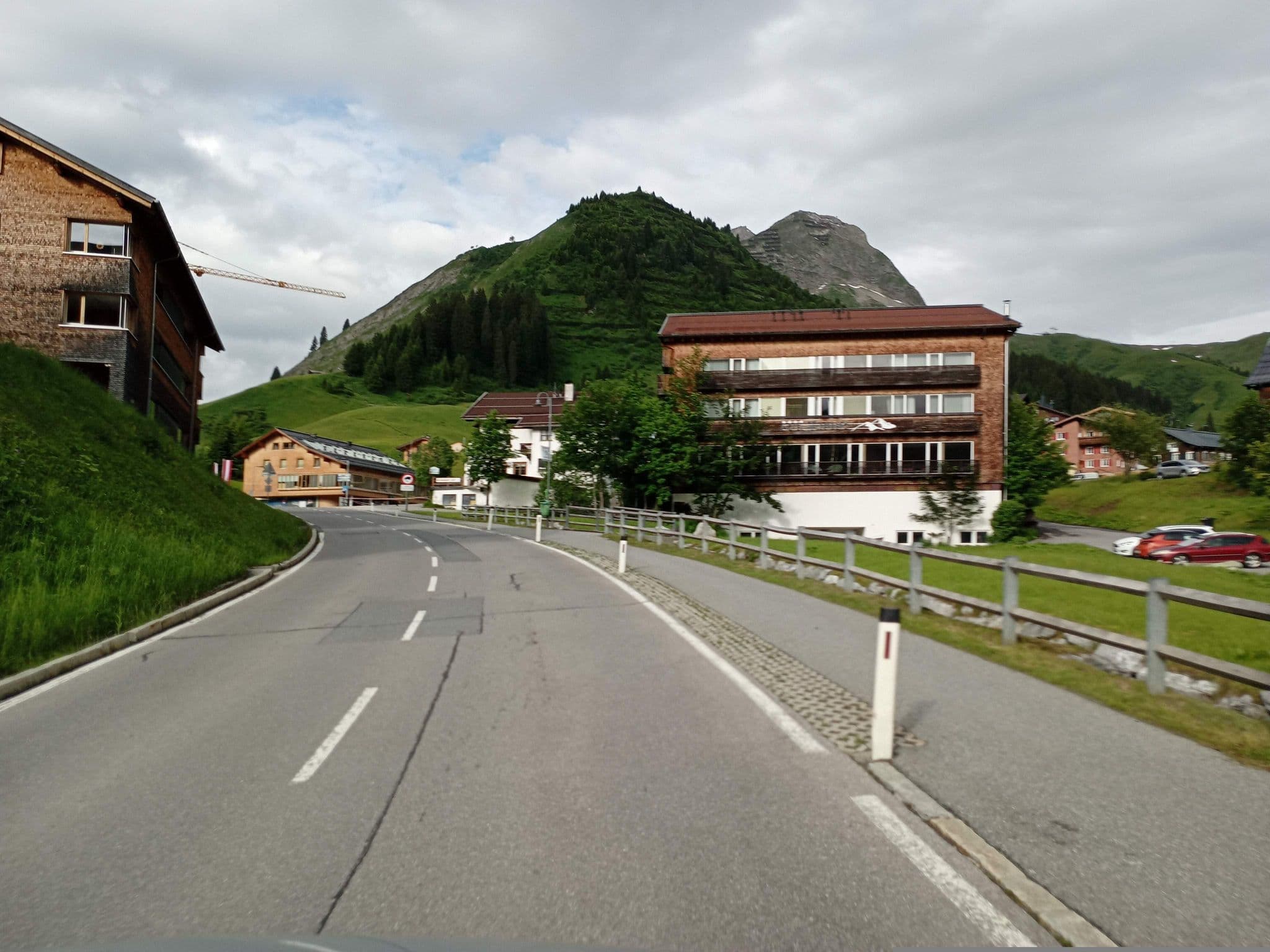Street view near Haus Kristall, Lech