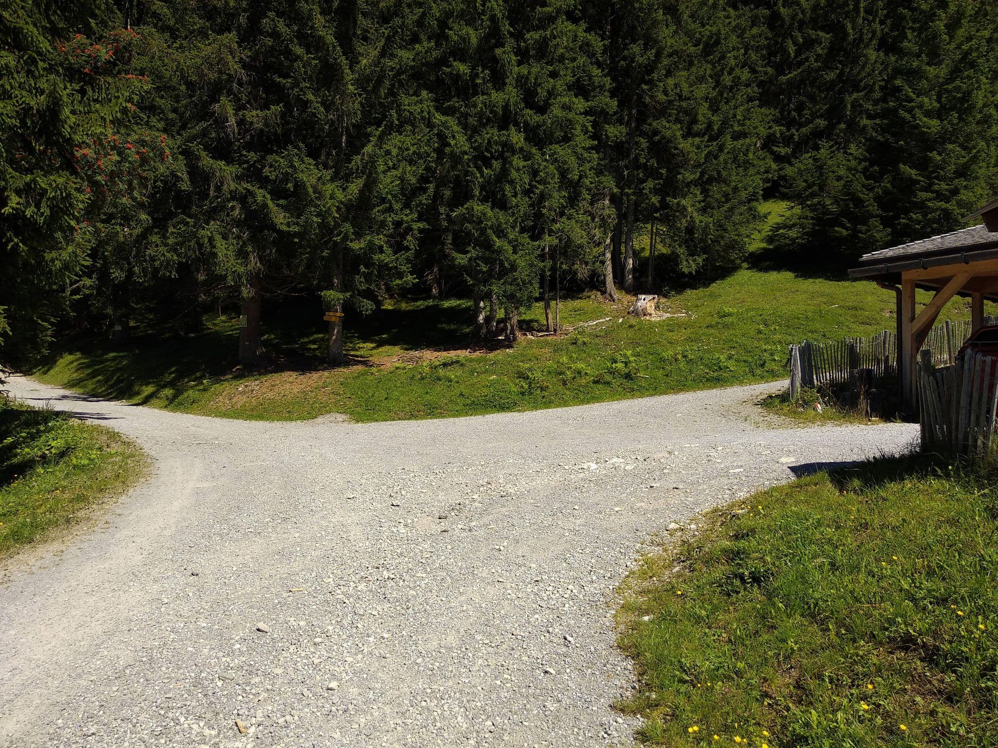 Street view near Berghütte Kasermandl, Pettneu