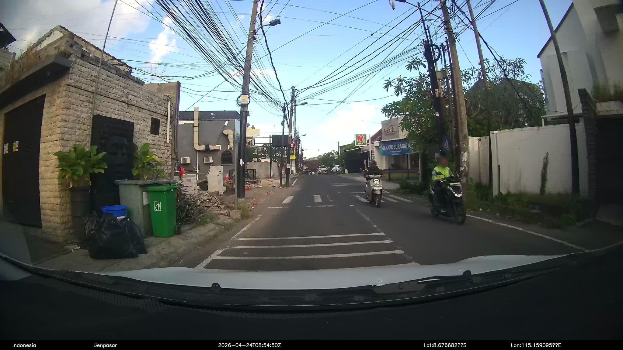 Street view near Orchid Resto at Marbella Pool Suites Seminyak - Seminyak, Legian — © Kaart---FRONT (CC BY-SA · Mapillary)