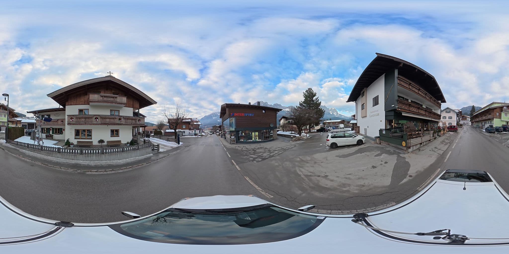 Street view near Pension Alexander, Ellmau — © osmplus_org (CC BY-SA · Mapillary)