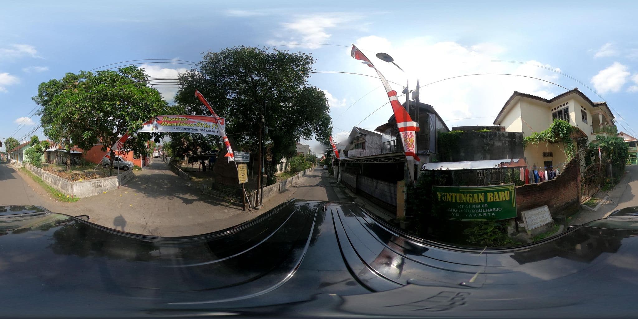 Street view near Rumah Tuntungan, Yogyakarta