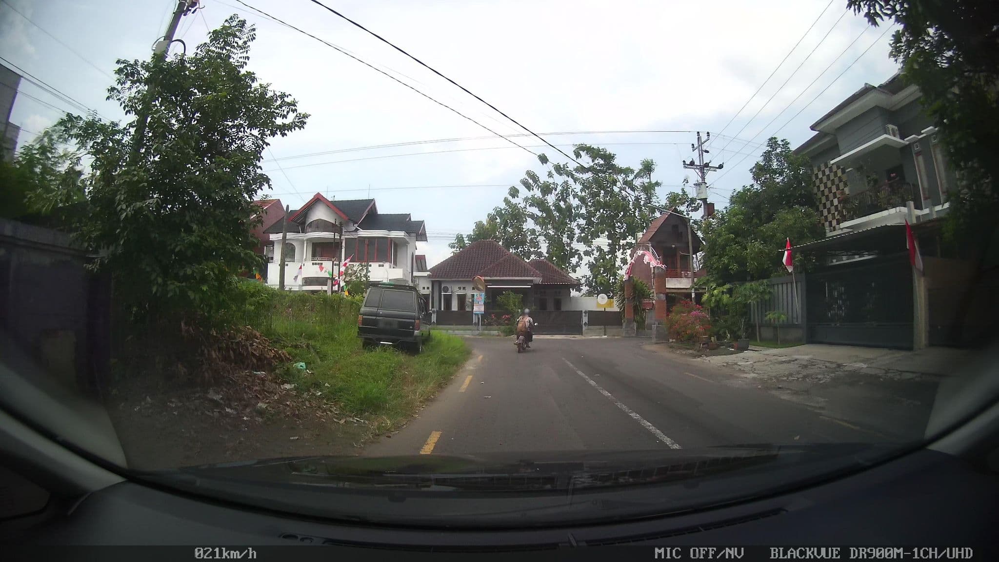 Street view near Asana Grove Hotel Yogyakarta, Yogyakarta — © kaart_2 (CC BY-SA · Mapillary)