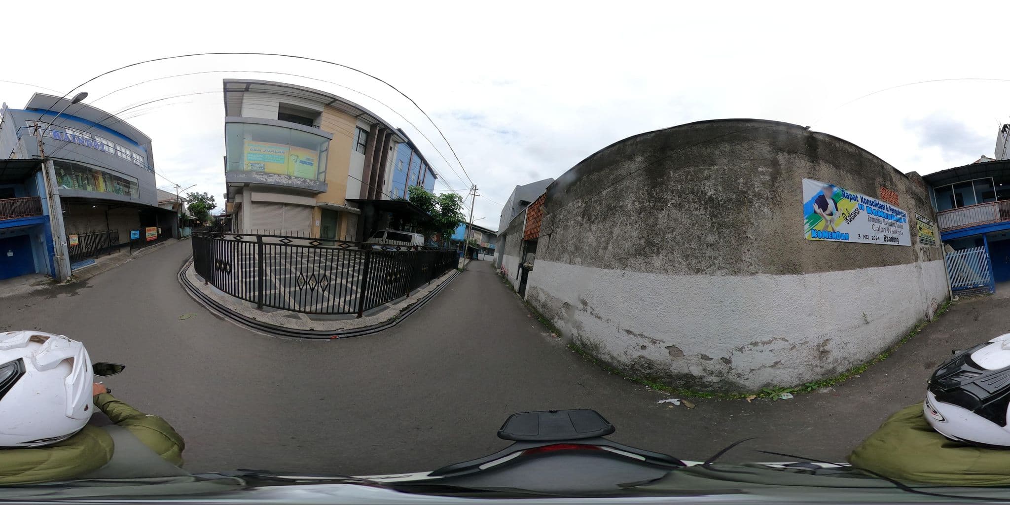 Street view near Hotel Eve Bandung, Bandung — © Kaart_Local (CC BY-SA · Mapillary)