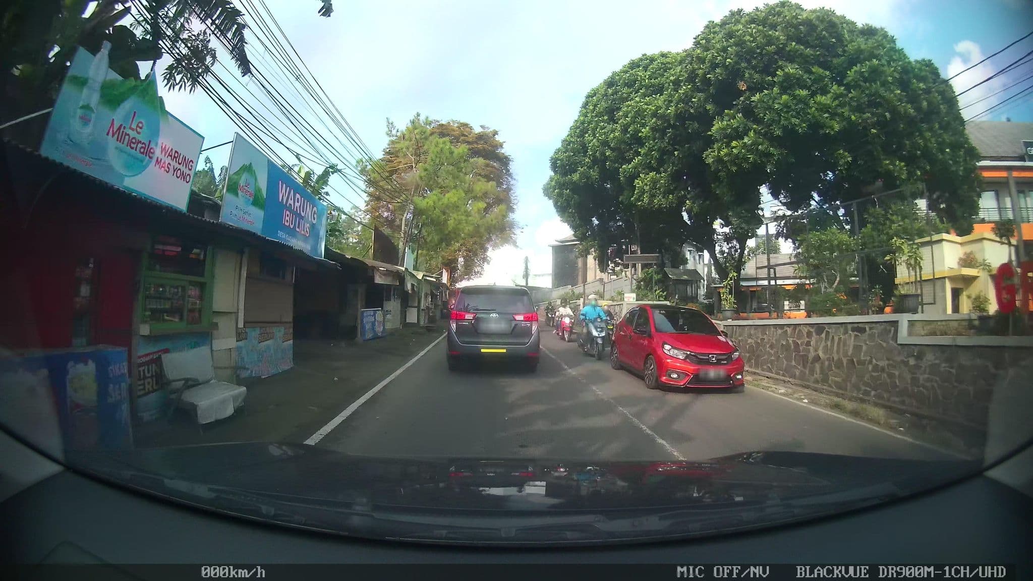 Street view near Grand Hani, Lembang — © kaart_2 (CC BY-SA · Mapillary)
