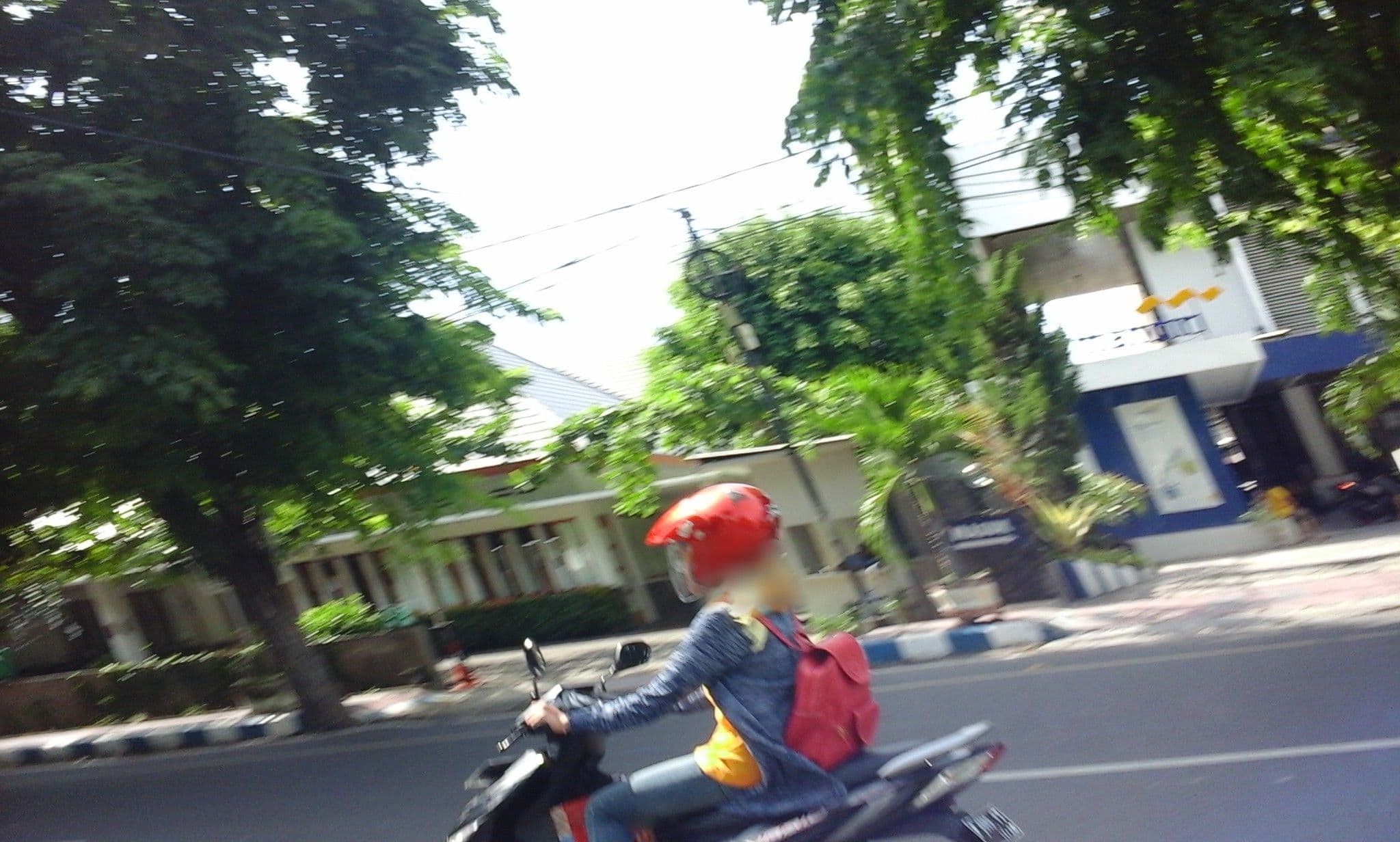 Street view near Hotel Blambangan, Banyuwangi — © arizalkawamuna (CC BY-SA · Mapillary)