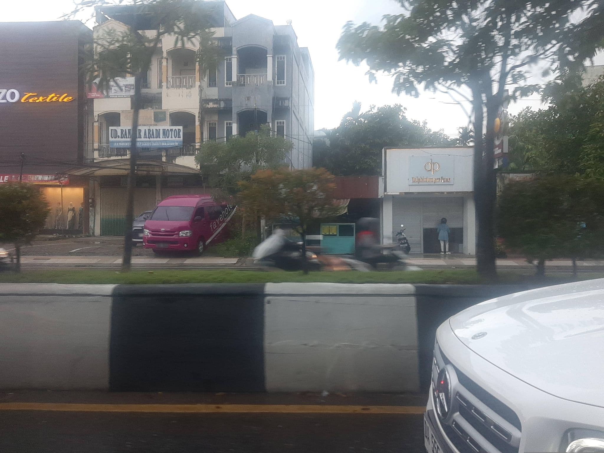 Street view near Mess Pertamina, Banjarmasin — © FenyMufyd (CC BY-SA · Mapillary)