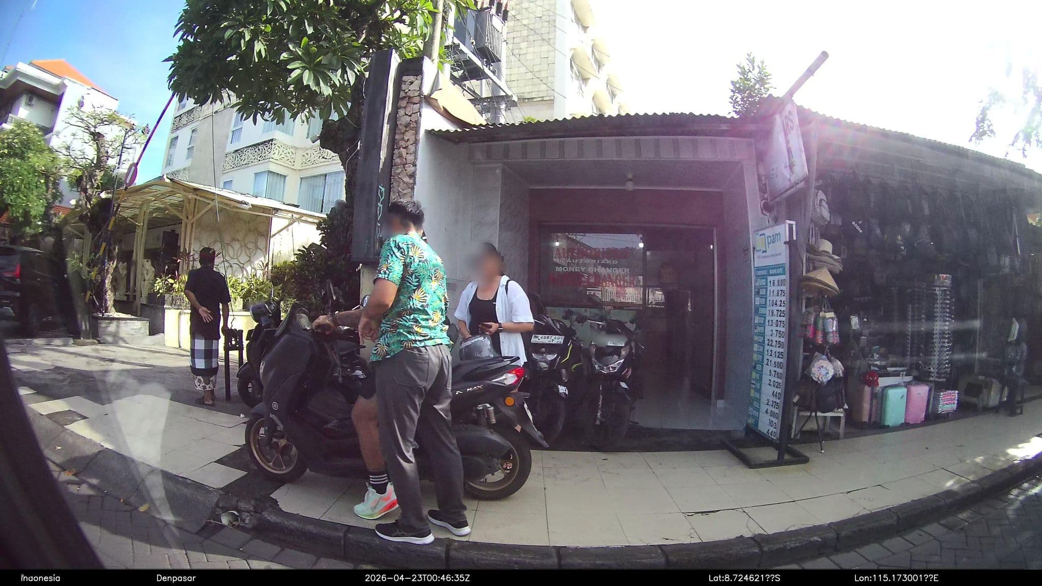 Street view near Royal Singosari Kuta, Kuta