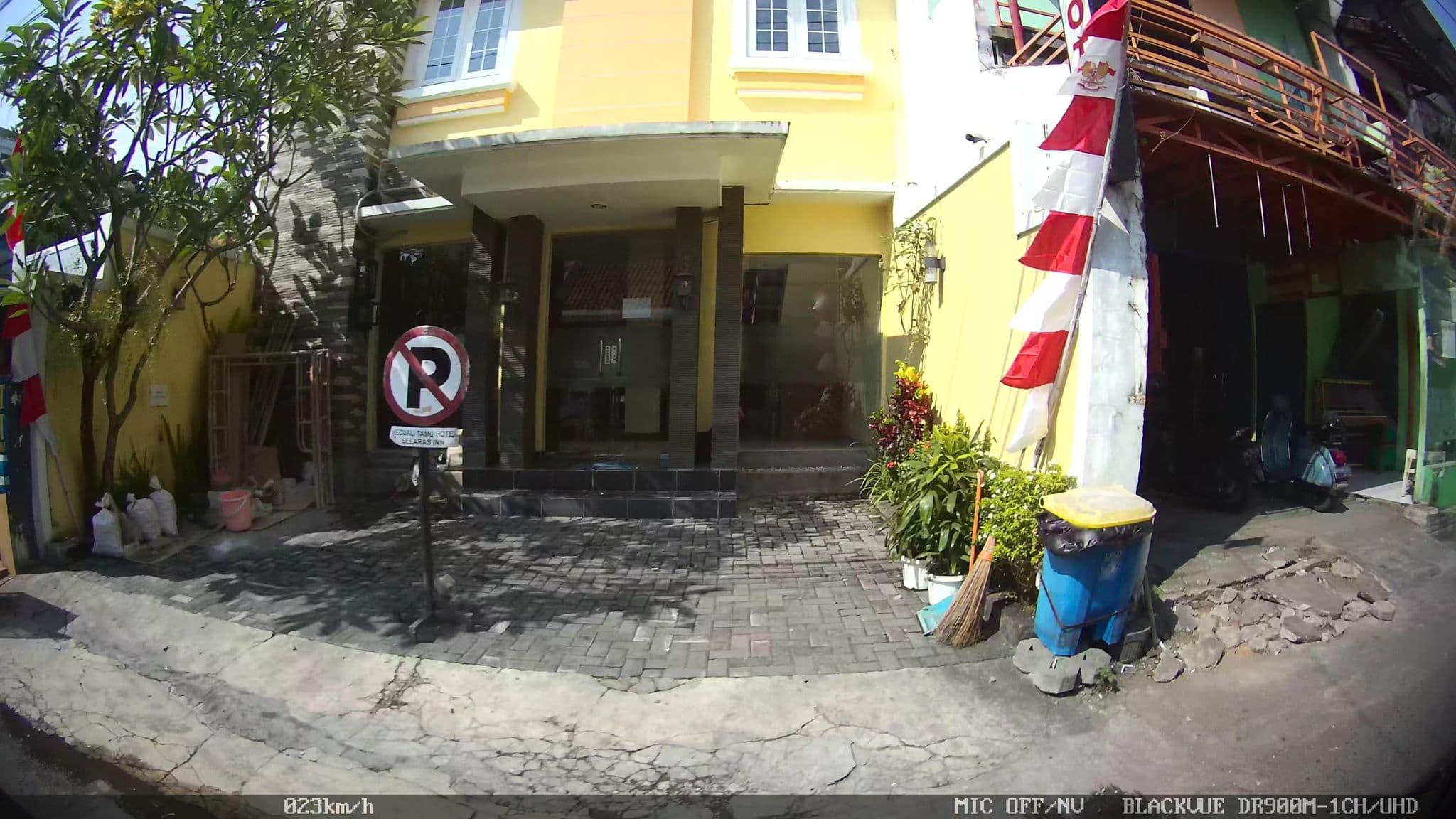 Street view near Hotel Family, Yogyakarta — © kaart_2 (CC BY-SA · Mapillary)