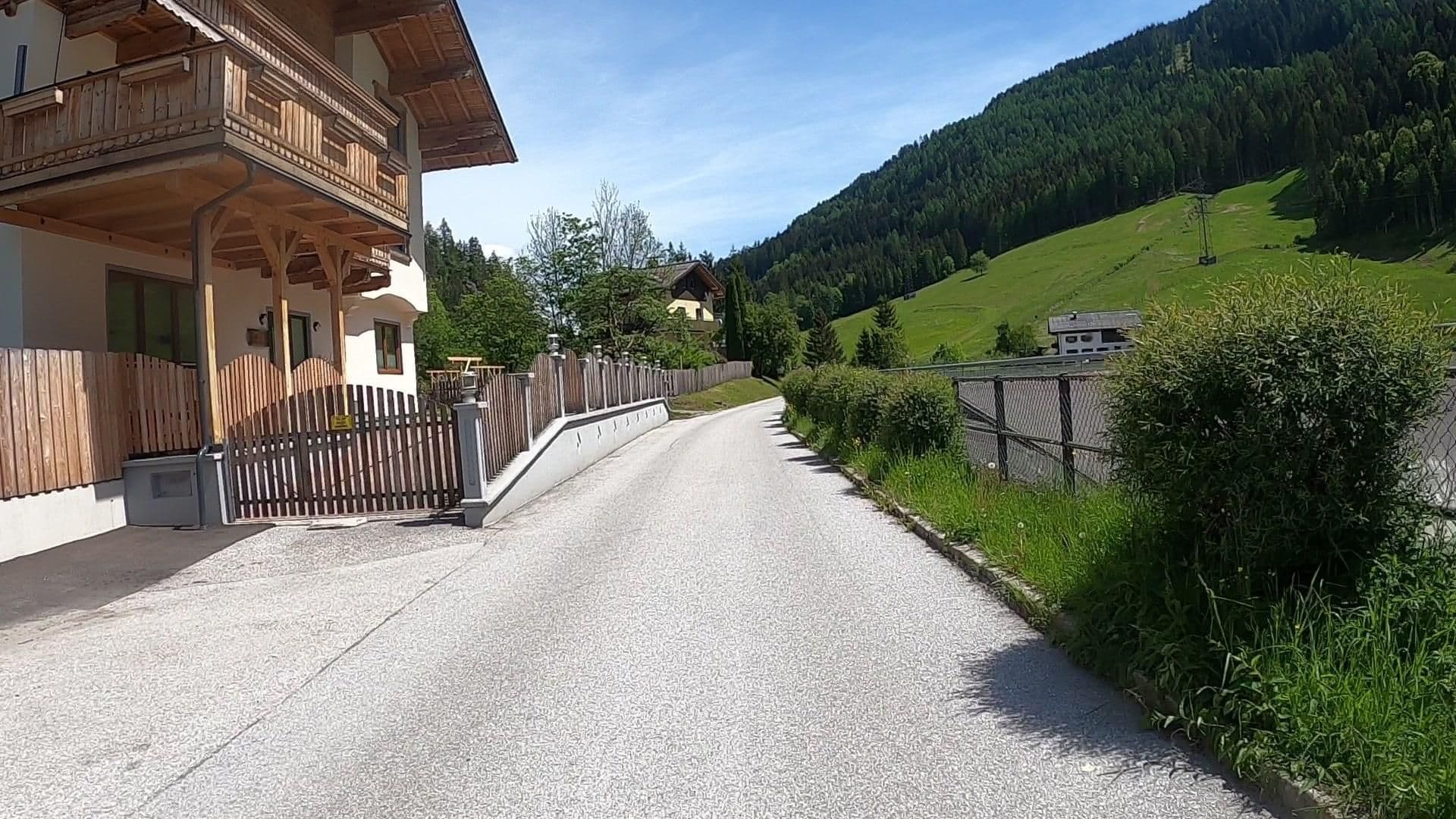 Street view near Lehengut Jugendgästehaus, Schwarzach im Pongau — © osmplus_org (CC BY-SA · Mapillary)