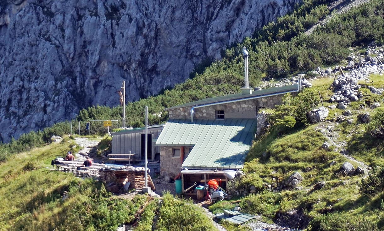 Dammkarhütte (via Wikimedia Commons, CC BY-SA 3.0)
