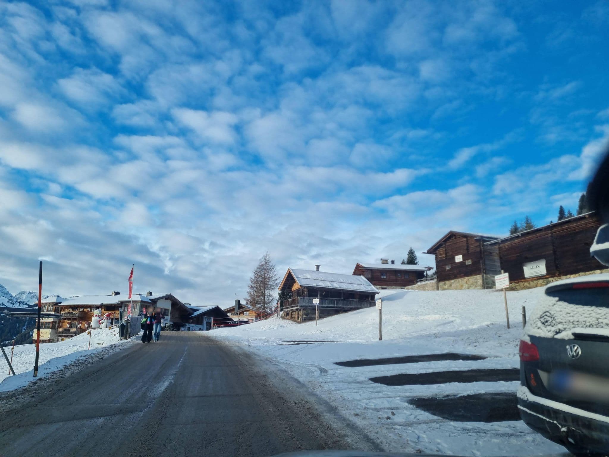 Street view near Ferienhaus Voithofer, Neukirchen am Großvenediger — © dsmm (CC BY-SA · Mapillary)