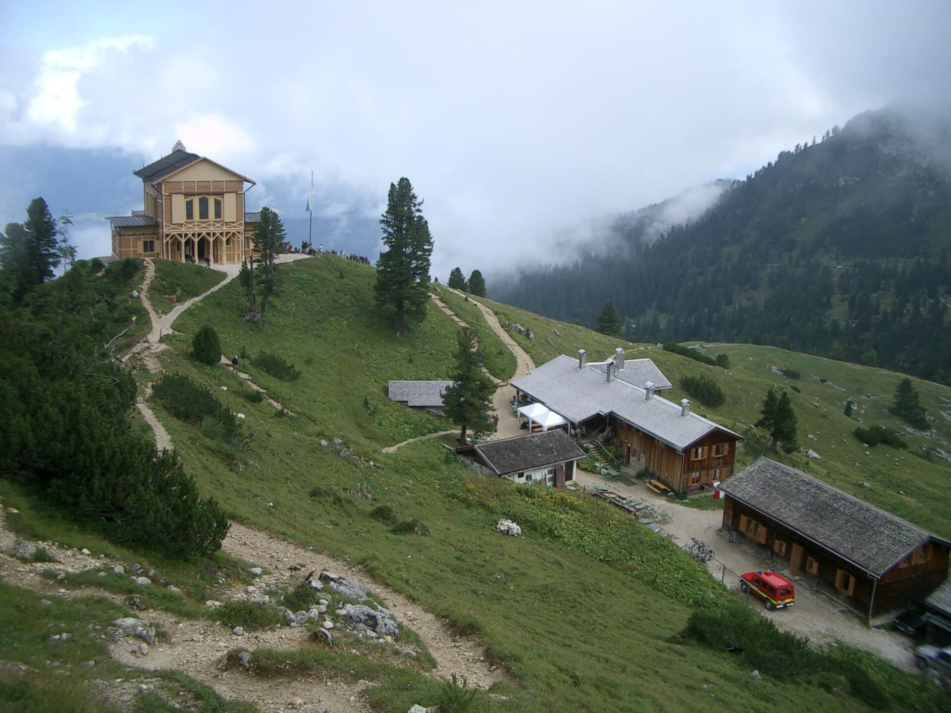 Schachenhaus (via Wikimedia Commons, CC BY-SA 3.0)