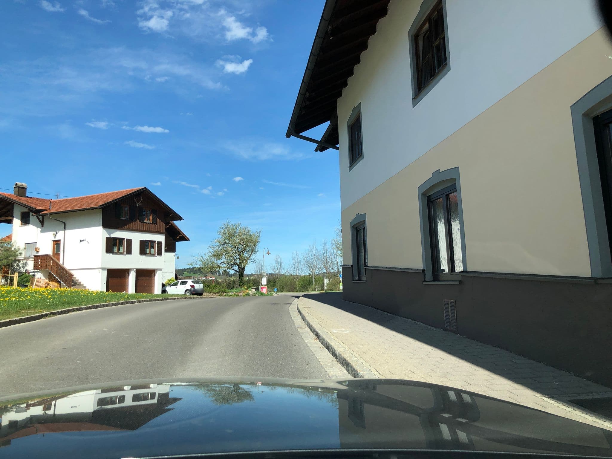 Street view near Gasthof Engel, Hopferau — © derzornigemarkus (CC BY-SA · Mapillary)