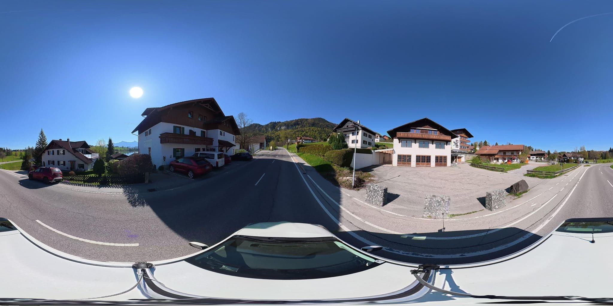 Street view near Dreimäderlhaus, Hopferau — © osmplus_org (CC BY-SA · Mapillary)