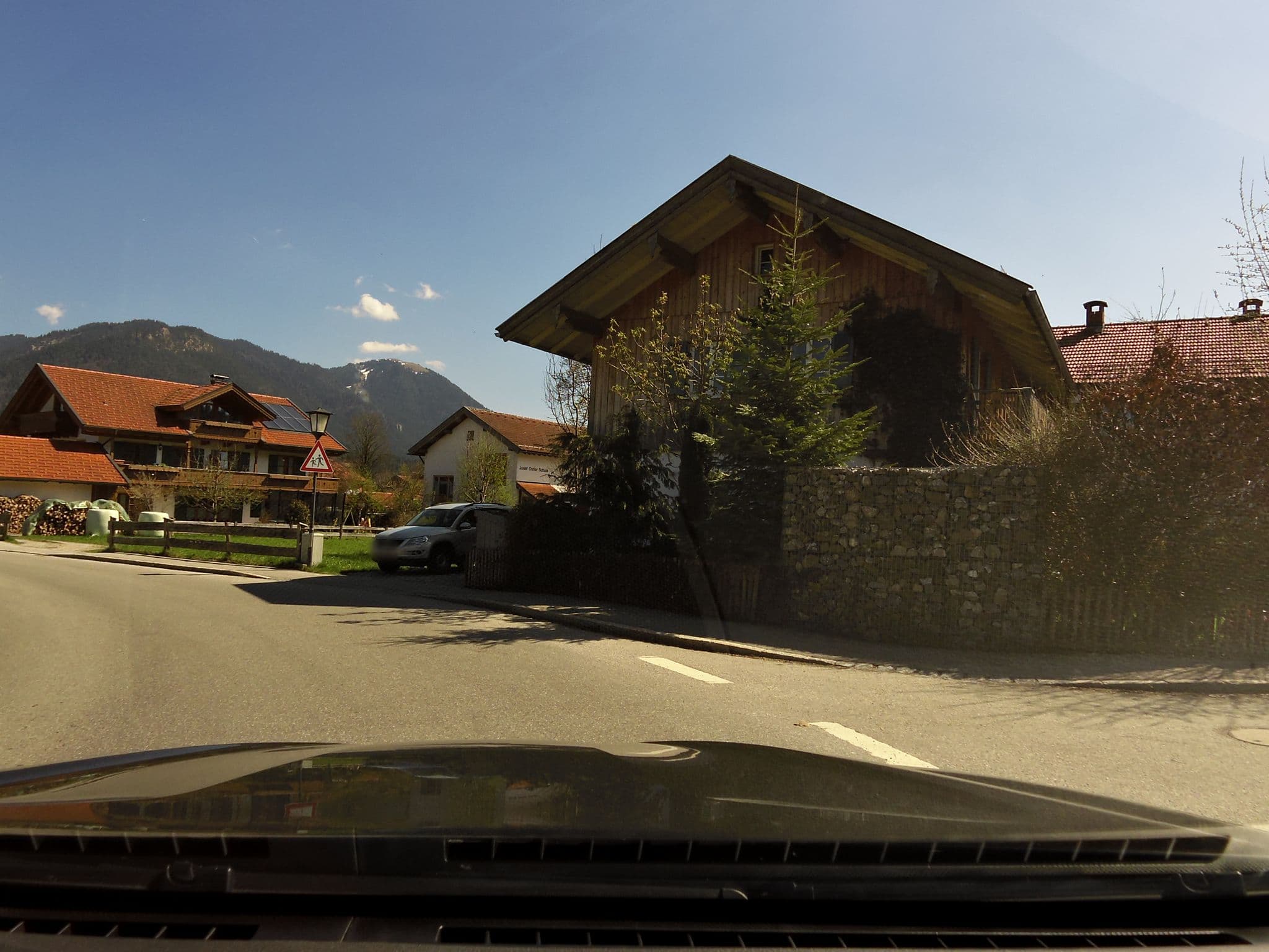 Street view near Ferienwohnung St. Anton, Lenggries — © czmrtn (CC BY-SA · Mapillary)