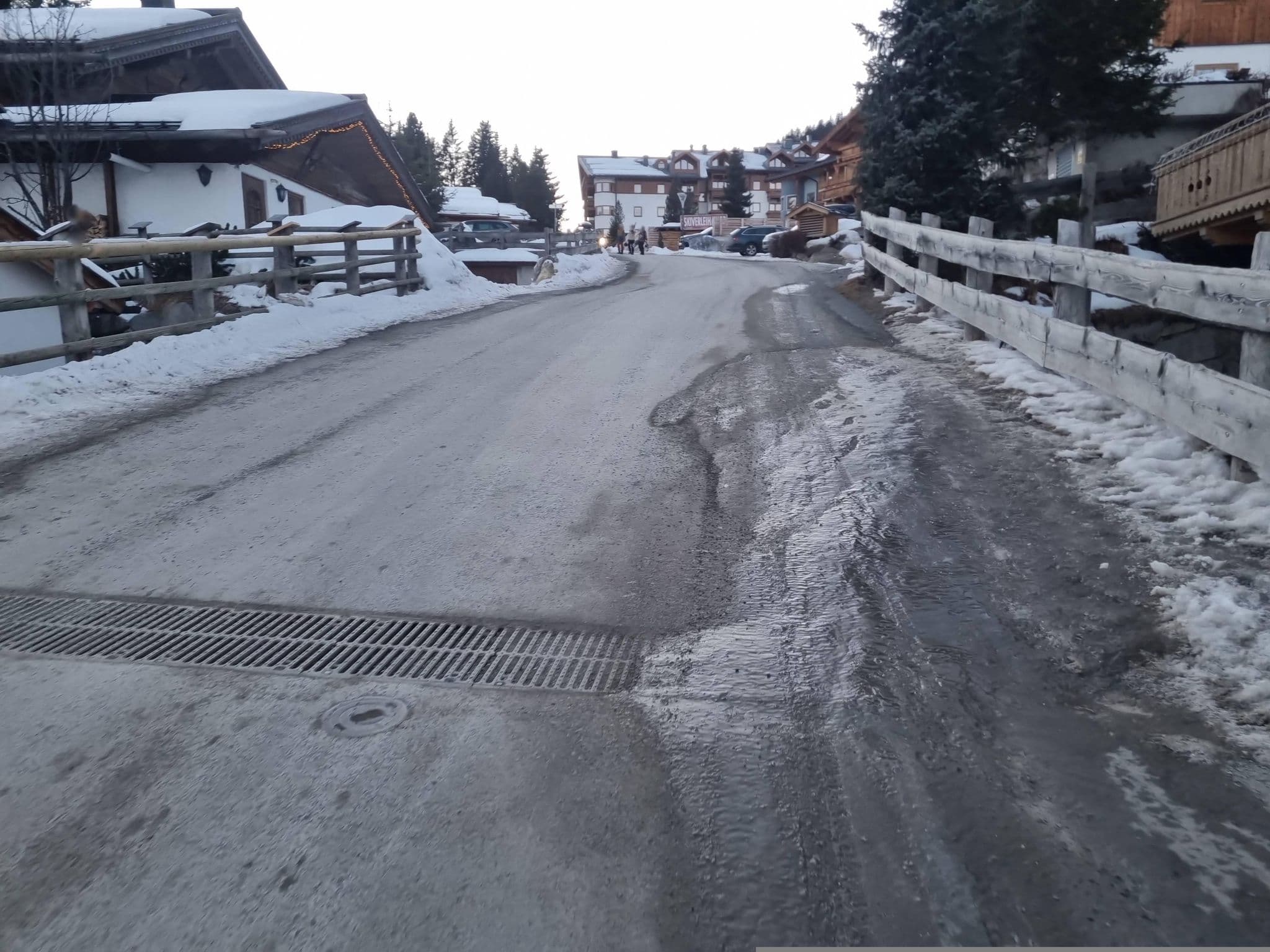 Street view near Paco, Neukirchen am Großvenediger