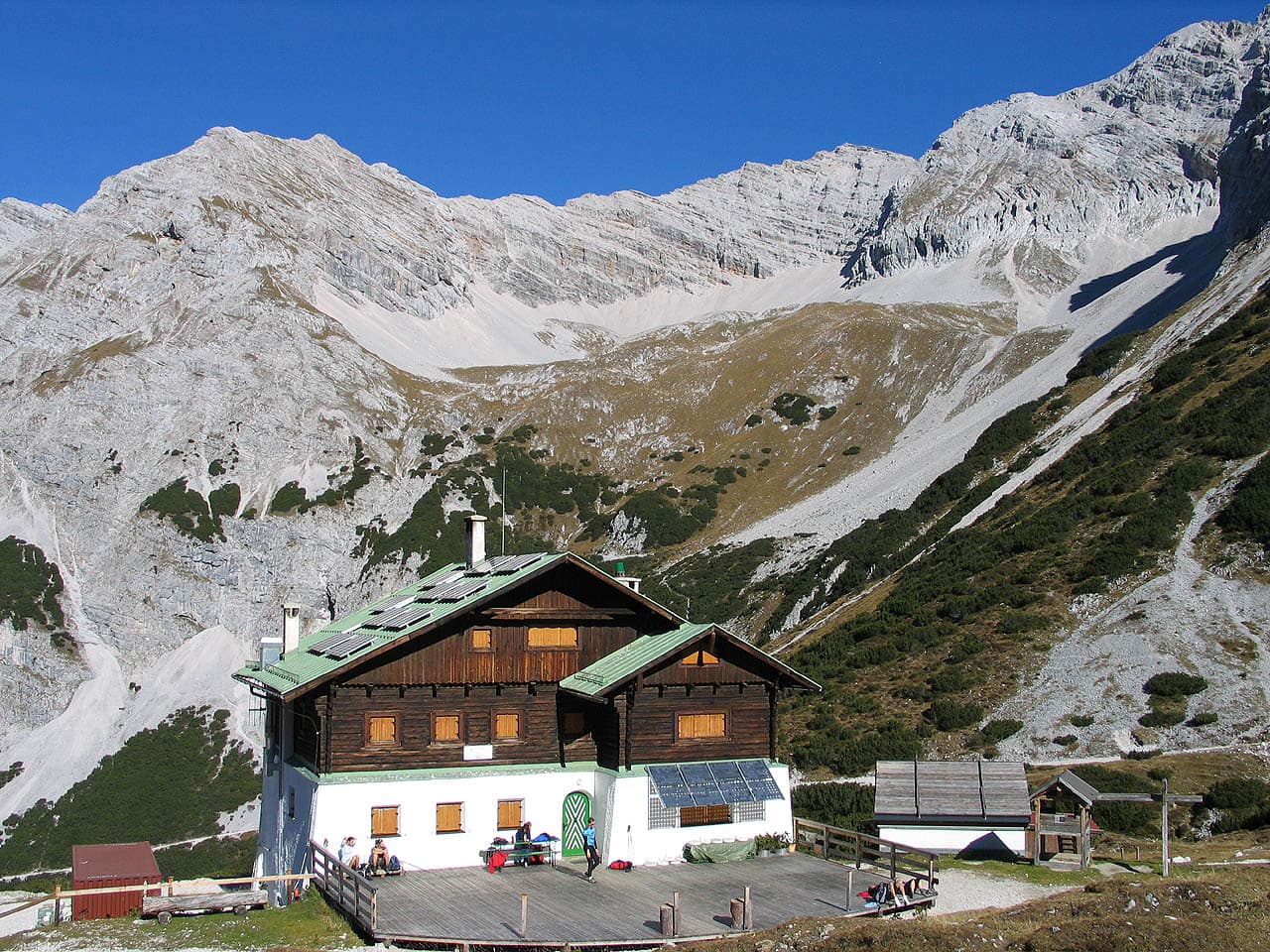 Pfeishütte (via Wikimedia Commons, CC BY-SA 3.0)