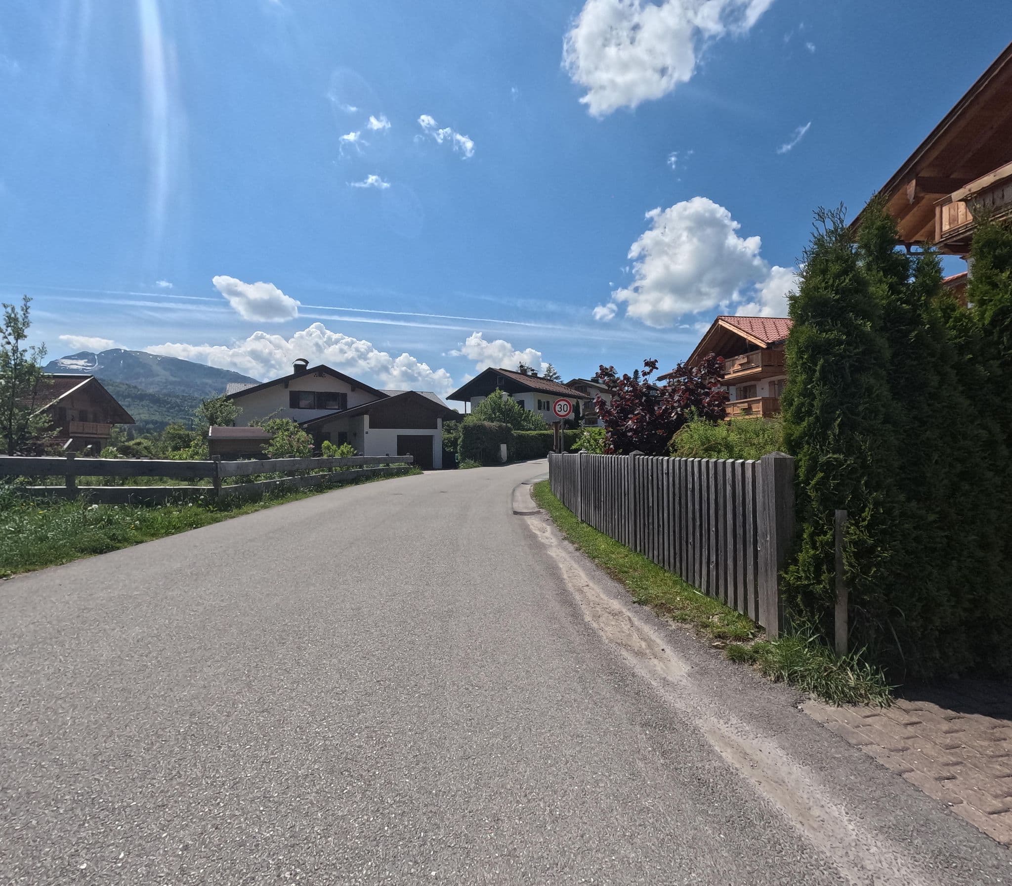 Street view near Alpenchalets - Reit im Winkl, Reit im Winkl — © natebus (CC BY-SA · Mapillary)