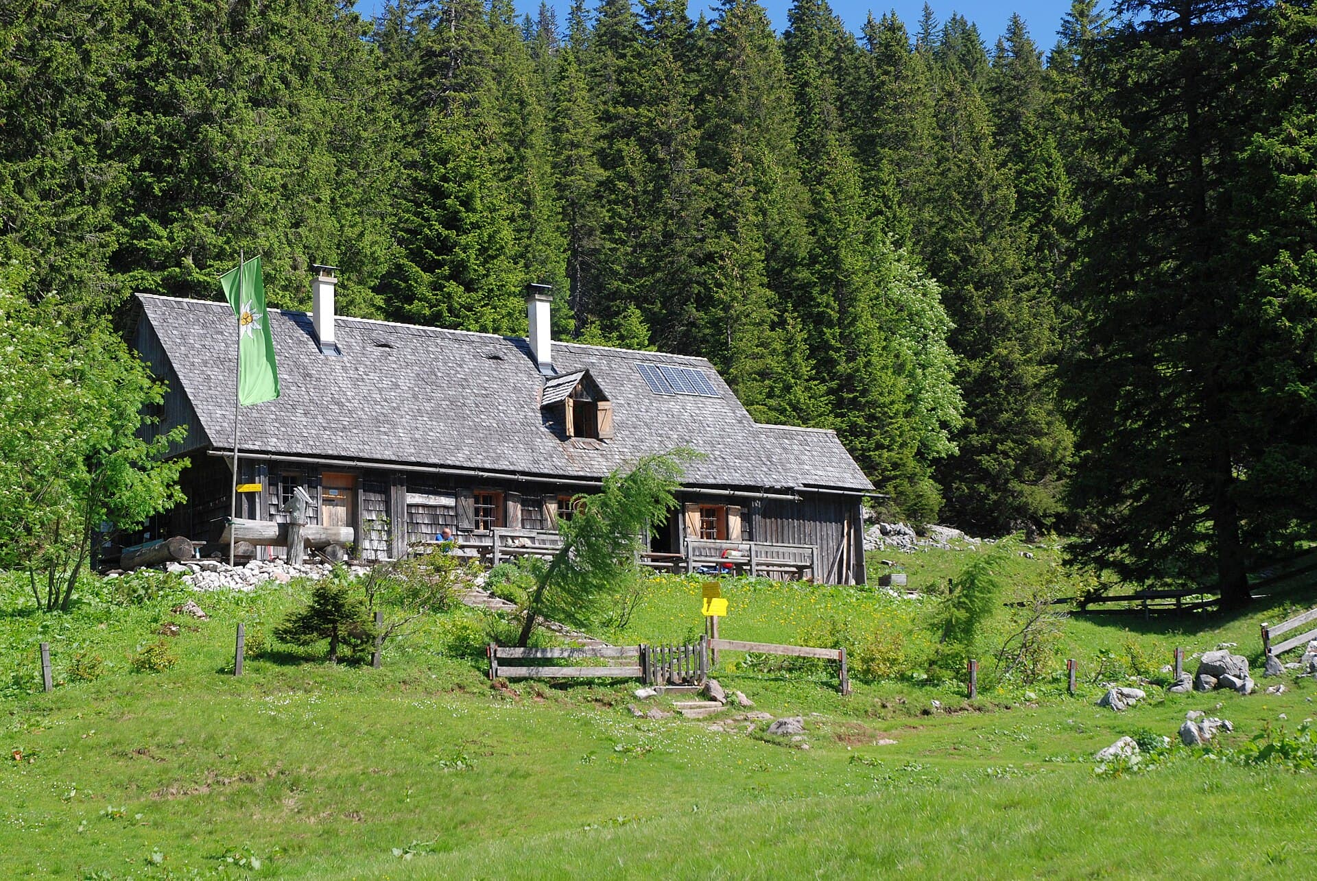 Feichtauhütte (via Wikimedia Commons, CC BY-SA 3.0 at)