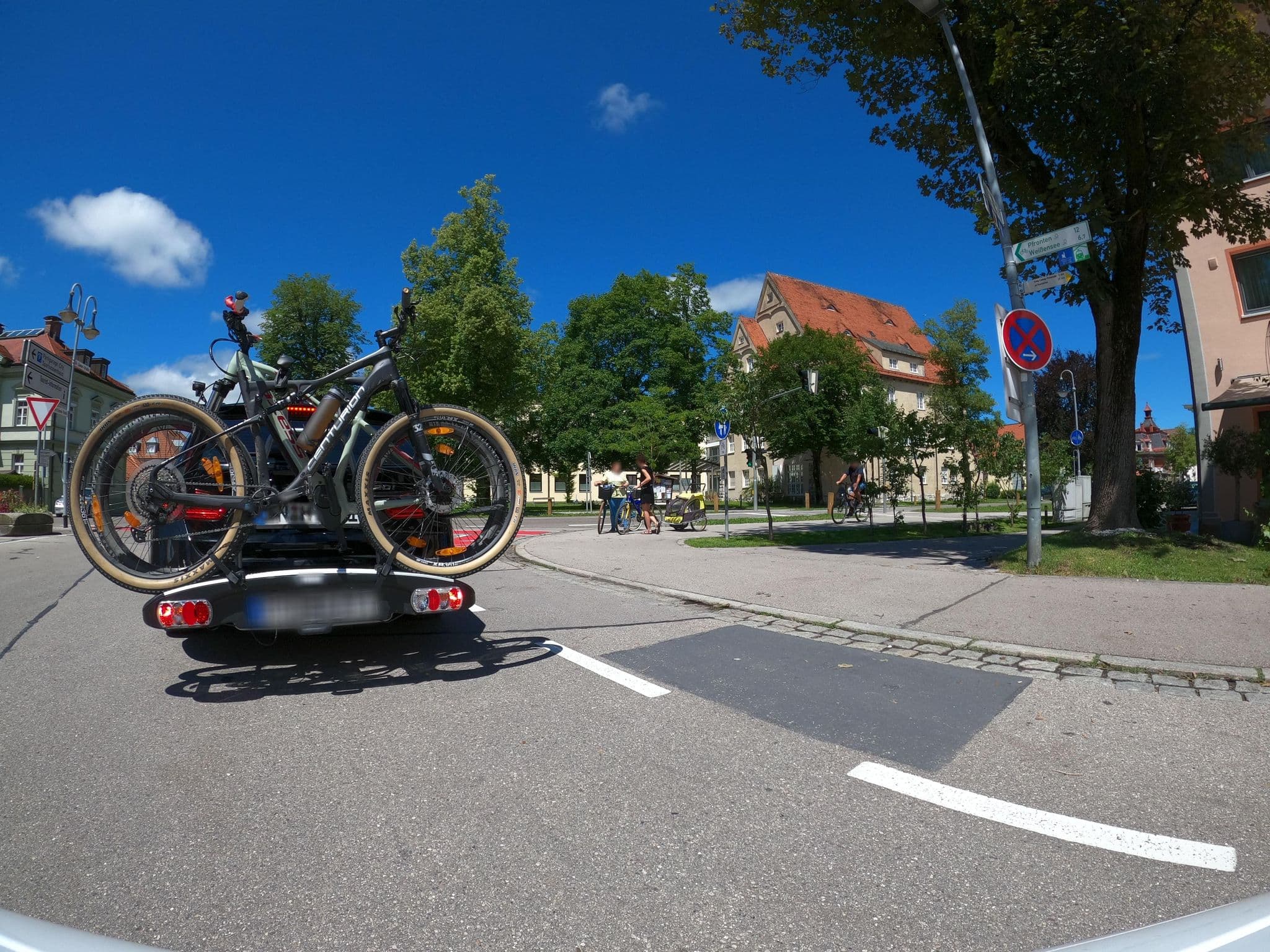 Street view near Best Western Plus Hotel Füssen, Füssen — © phitec (CC BY-SA · Mapillary)